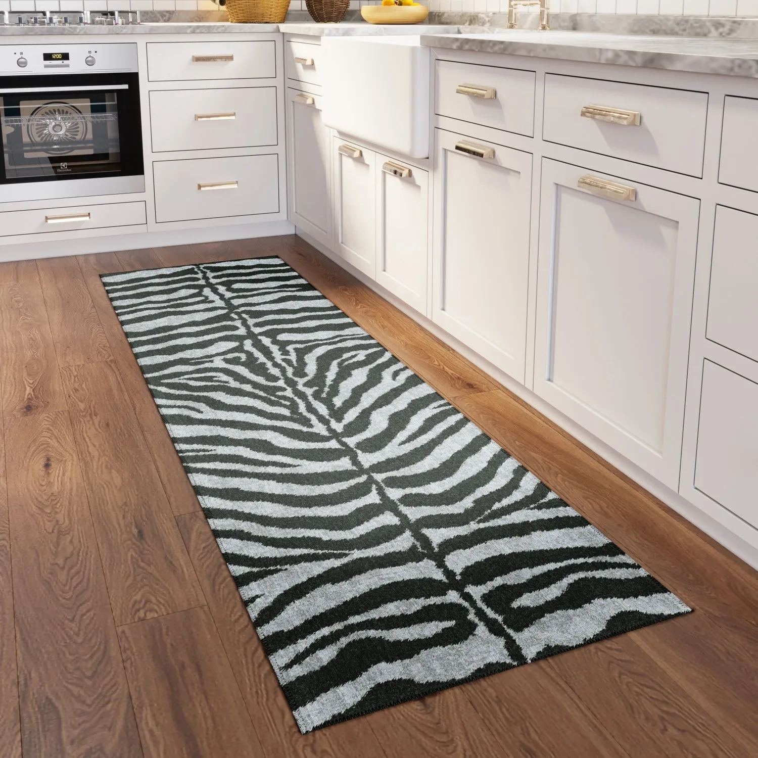 Addison Indoor/ Outdoor Safari Zebra Animal Print Washable Area Rug