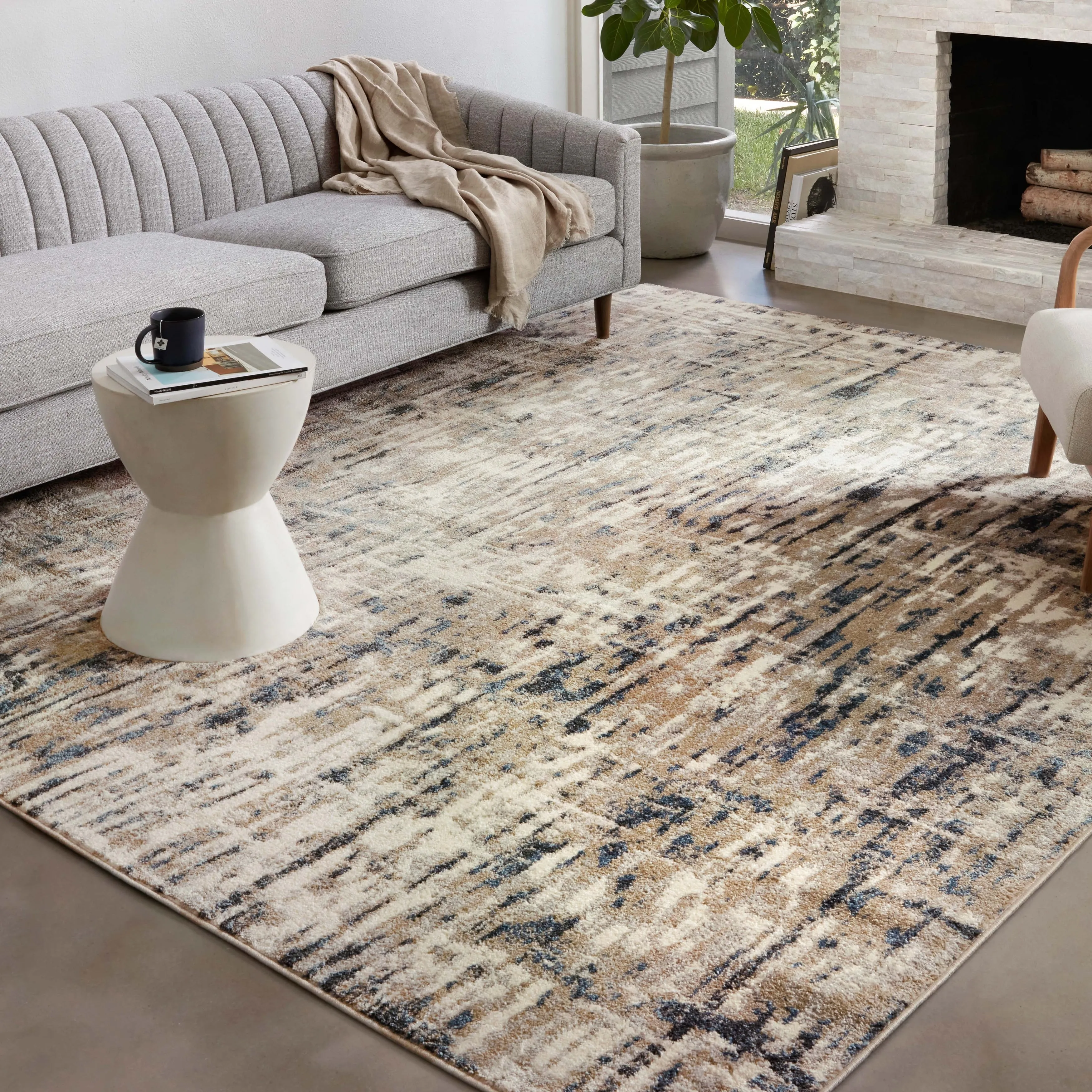 Alexander Home Bentley Abstract Modern Area Rug