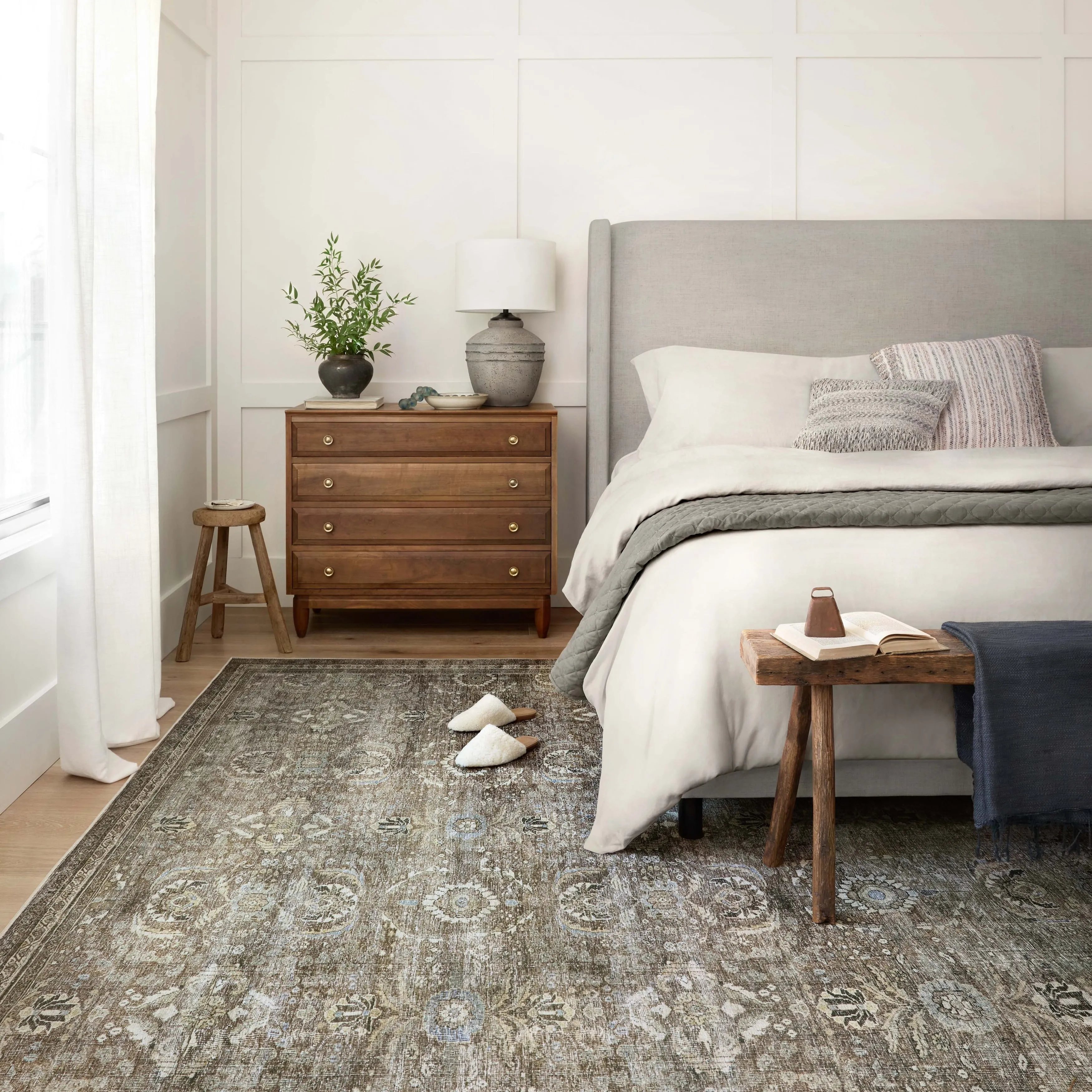 Alexander Home Isabelle Shabby Chic Vintage Distressed Printed Area Rug