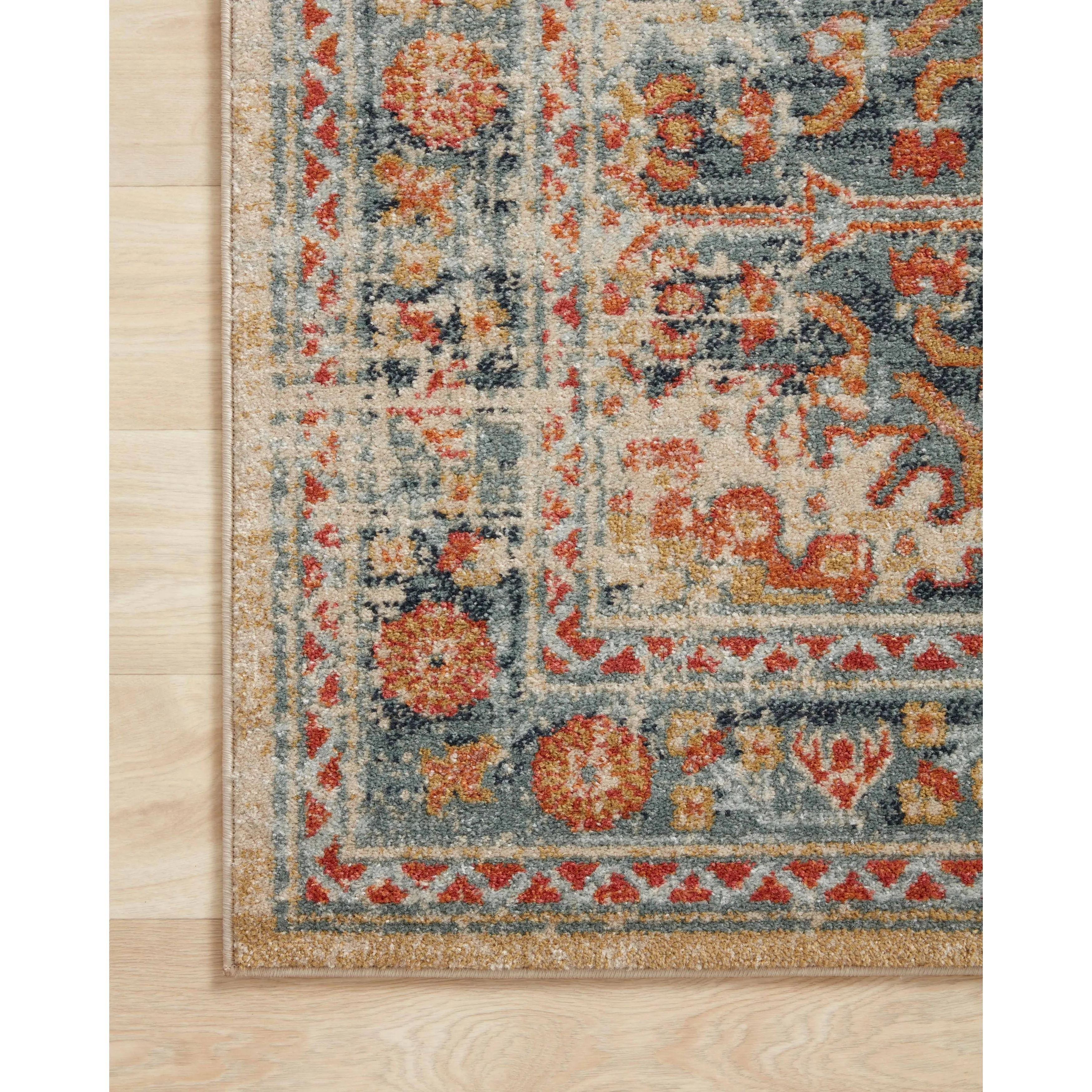 Alexander Home Luxe Fireside Antiqued Distressed Area Rug