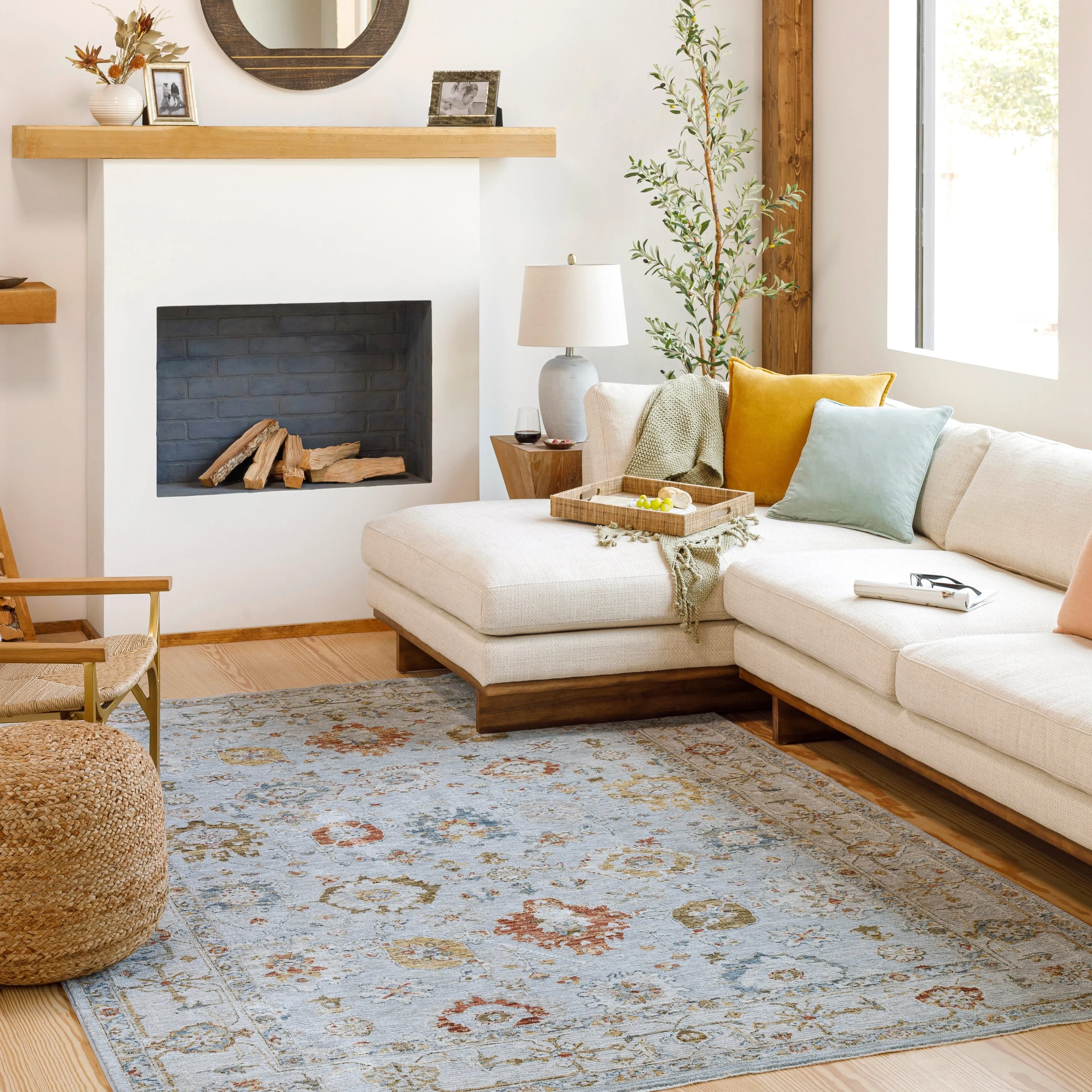 Artistic Weavers Gwyndolyn Traditional Medallion Area Rug