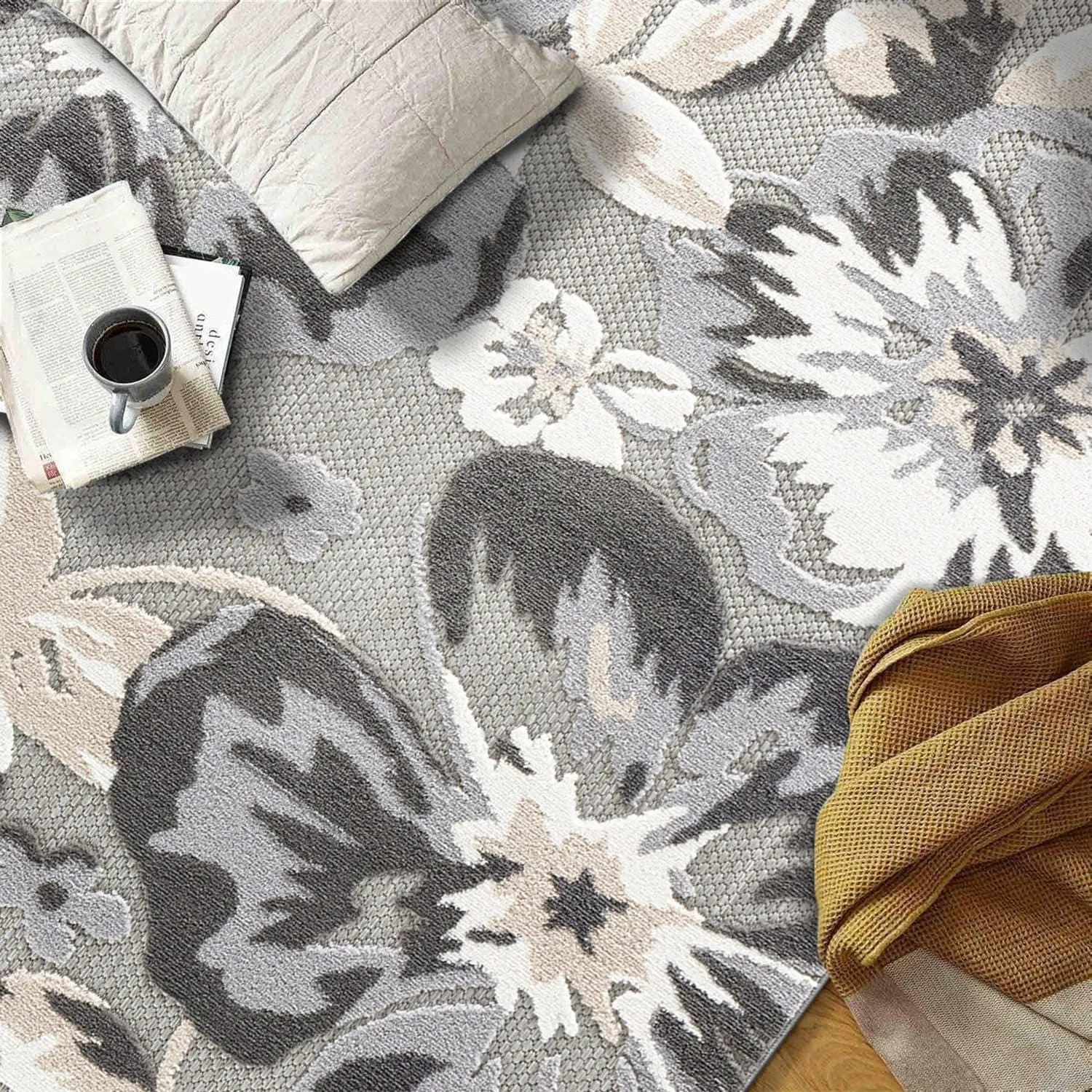 Bergamo Contemporary Floral Indoor/Outdoor Area Rug