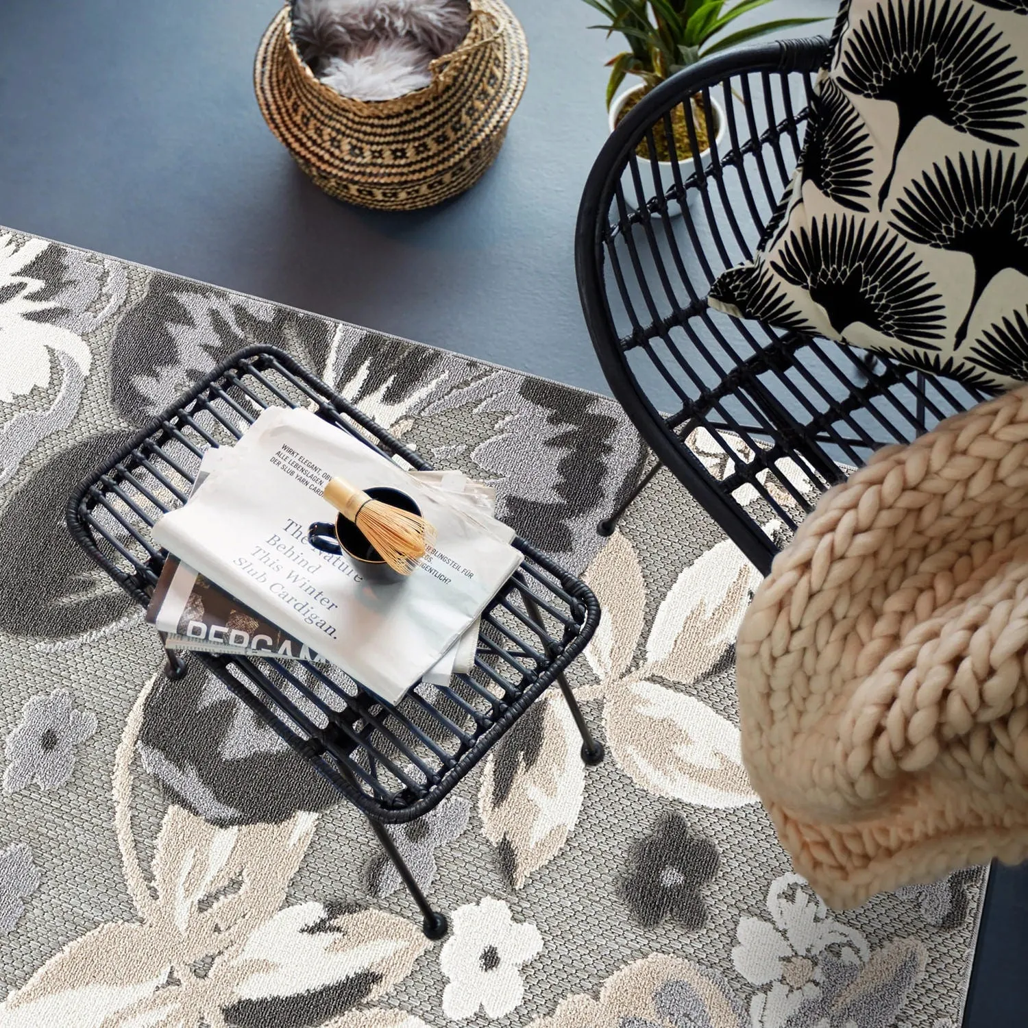 Bergamo Contemporary Floral Indoor/Outdoor Area Rug
