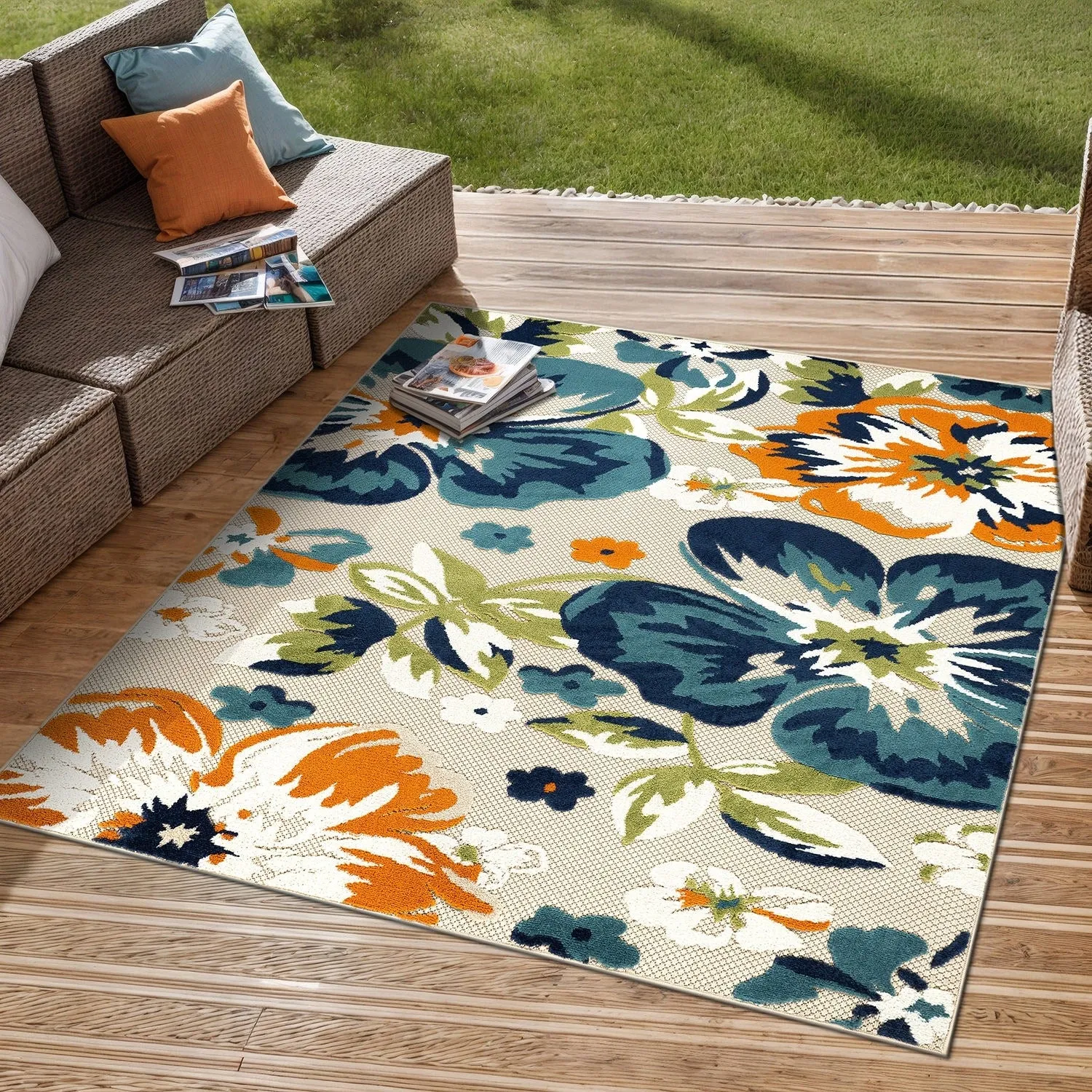 Bergamo Contemporary Floral Indoor/Outdoor Area Rug