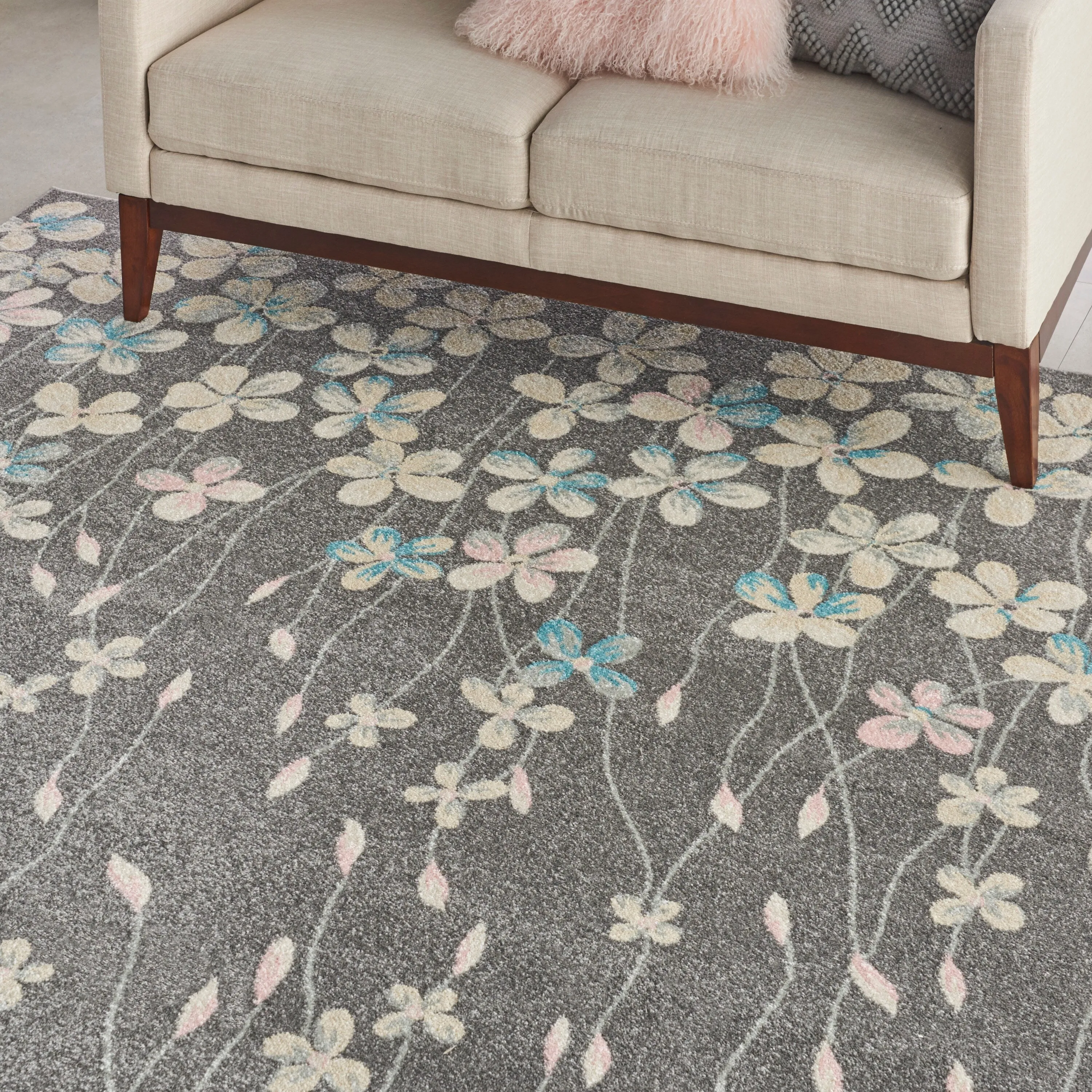 Carson Carrington Molle Floral Area Rug