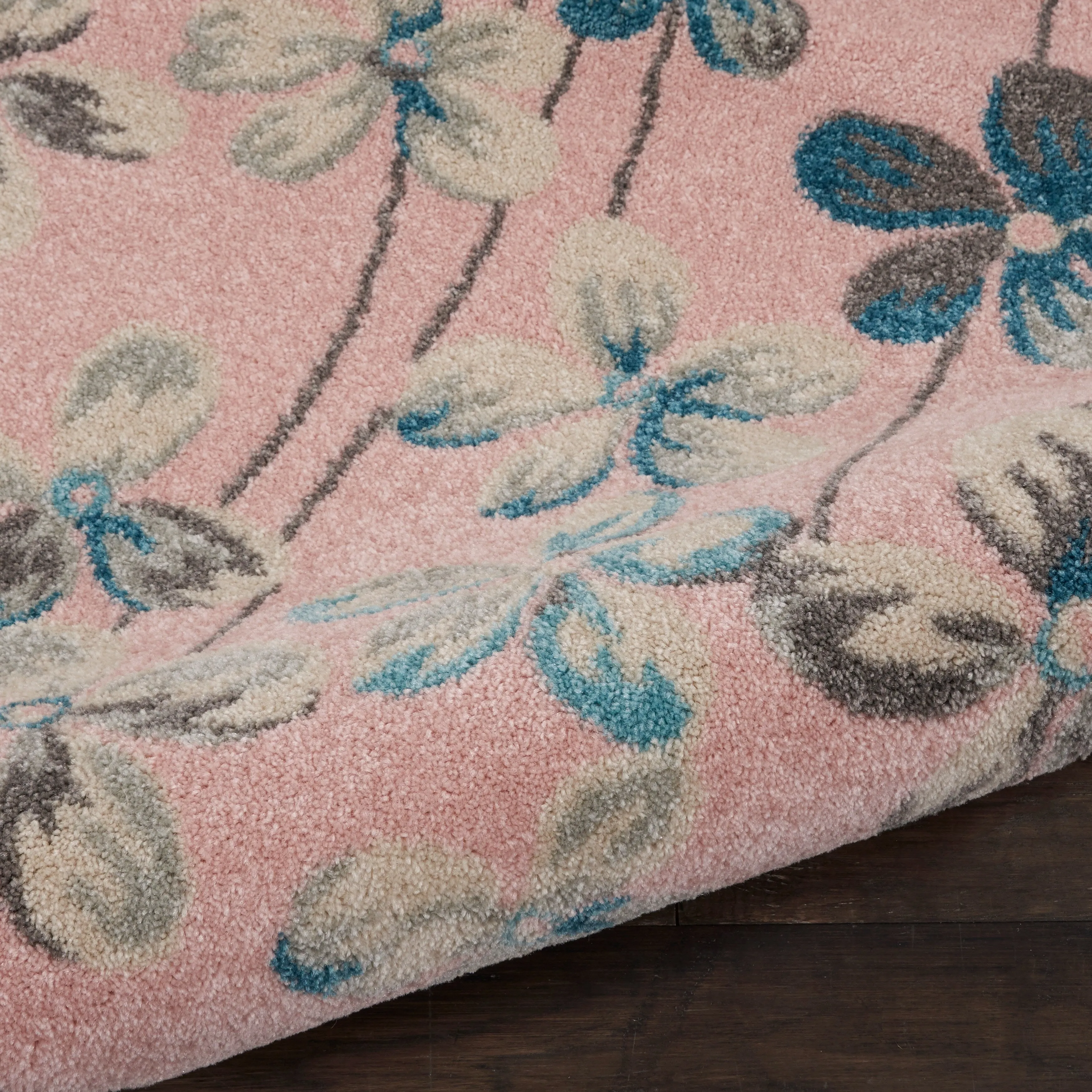 Carson Carrington Molle Floral Area Rug