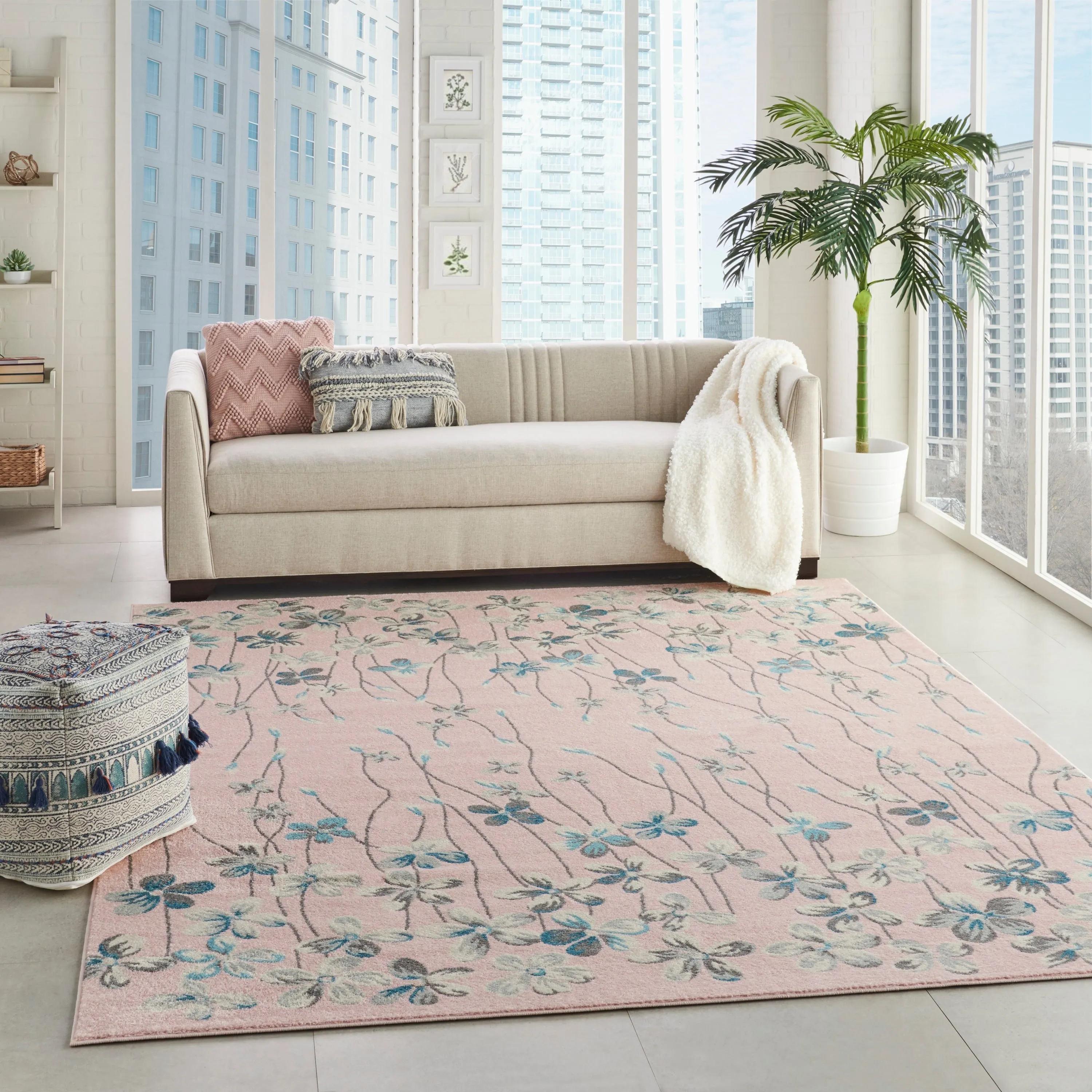 Carson Carrington Molle Floral Area Rug