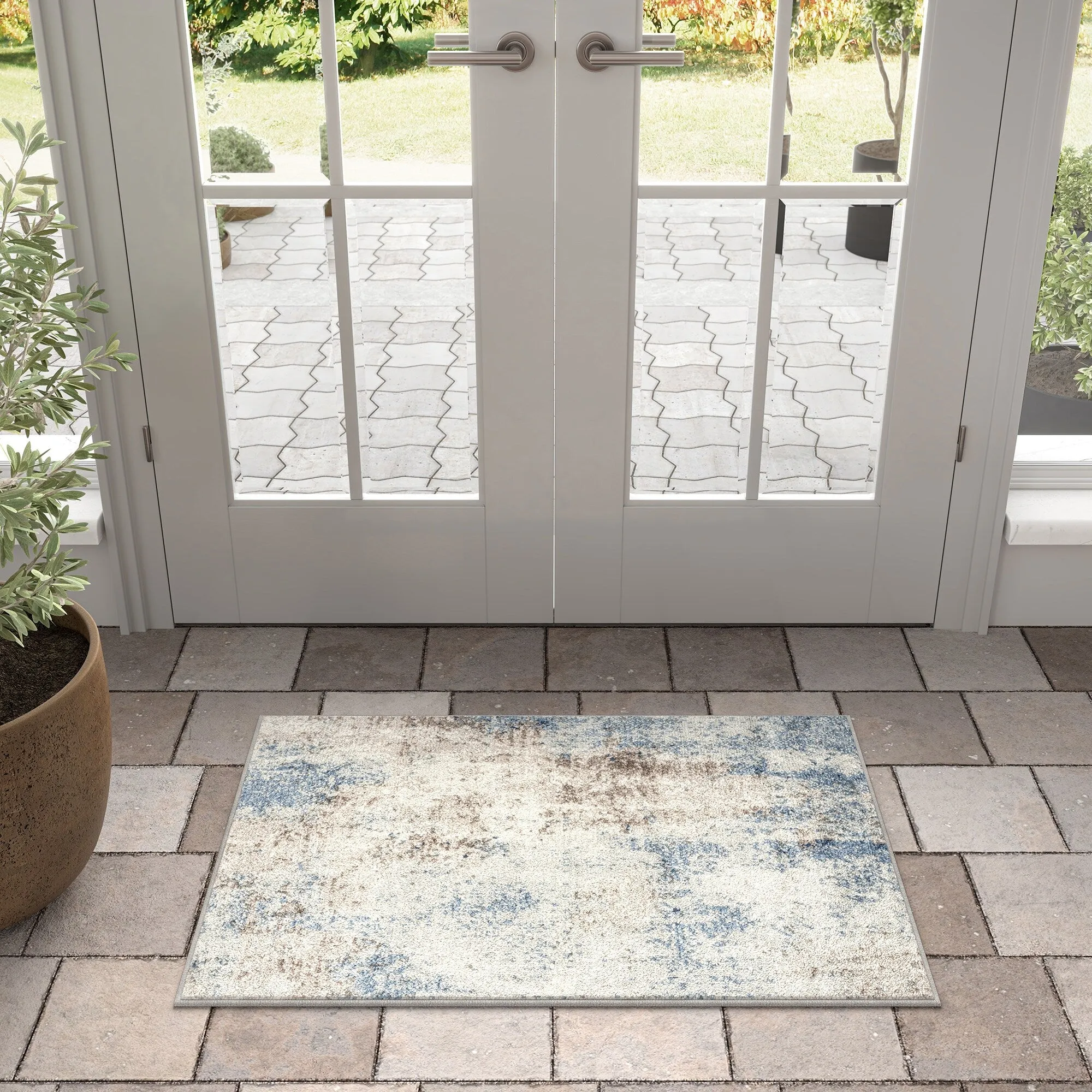 Chesney Modern & Contemporary Abstract Indoor Area Rug