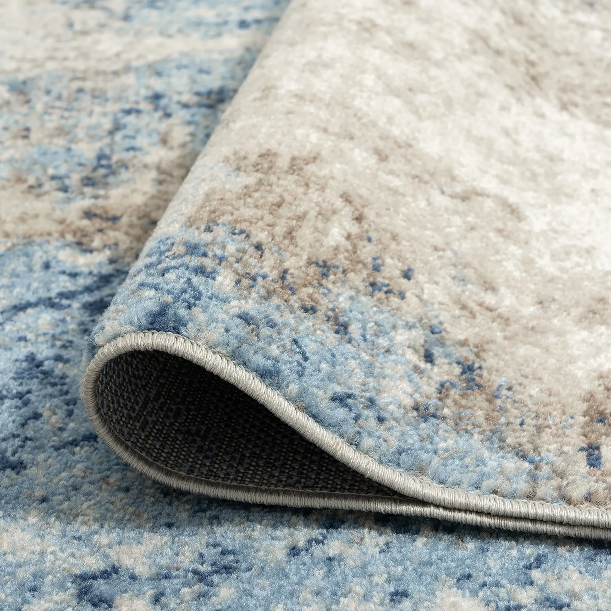 Chesney Modern & Contemporary Abstract Indoor Area Rug