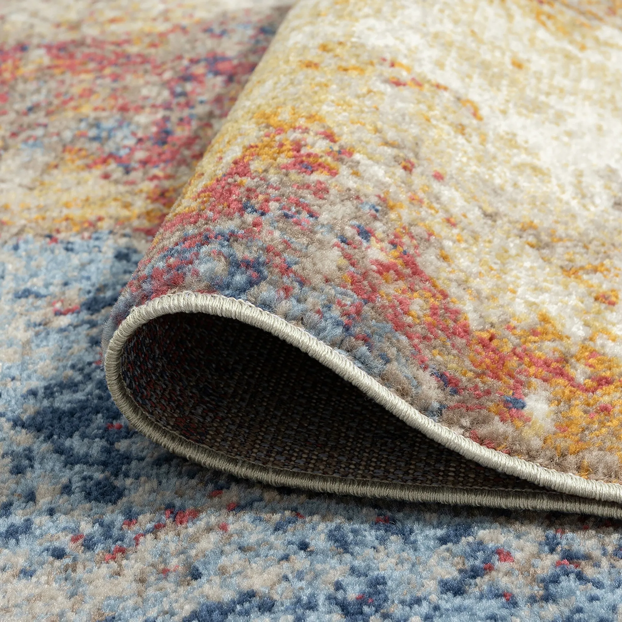 Chesney Modern & Contemporary Abstract Indoor Area Rug