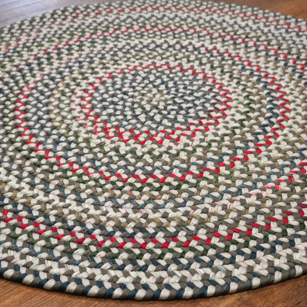 Colonial Mills Handcrafted Riverside Braid Round Area Rug
