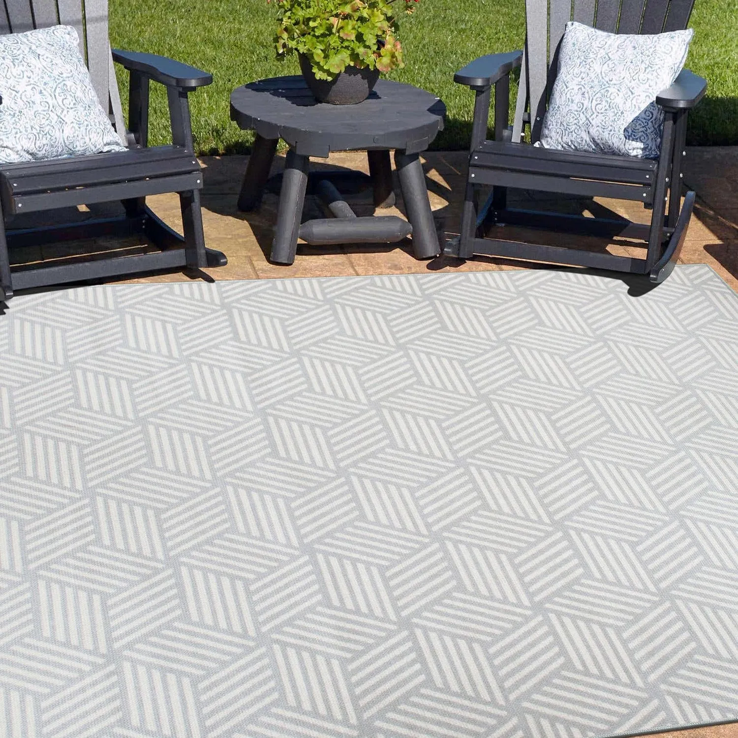 Contemporary Geometric Cubes Indoor/Outdoor Area Rug