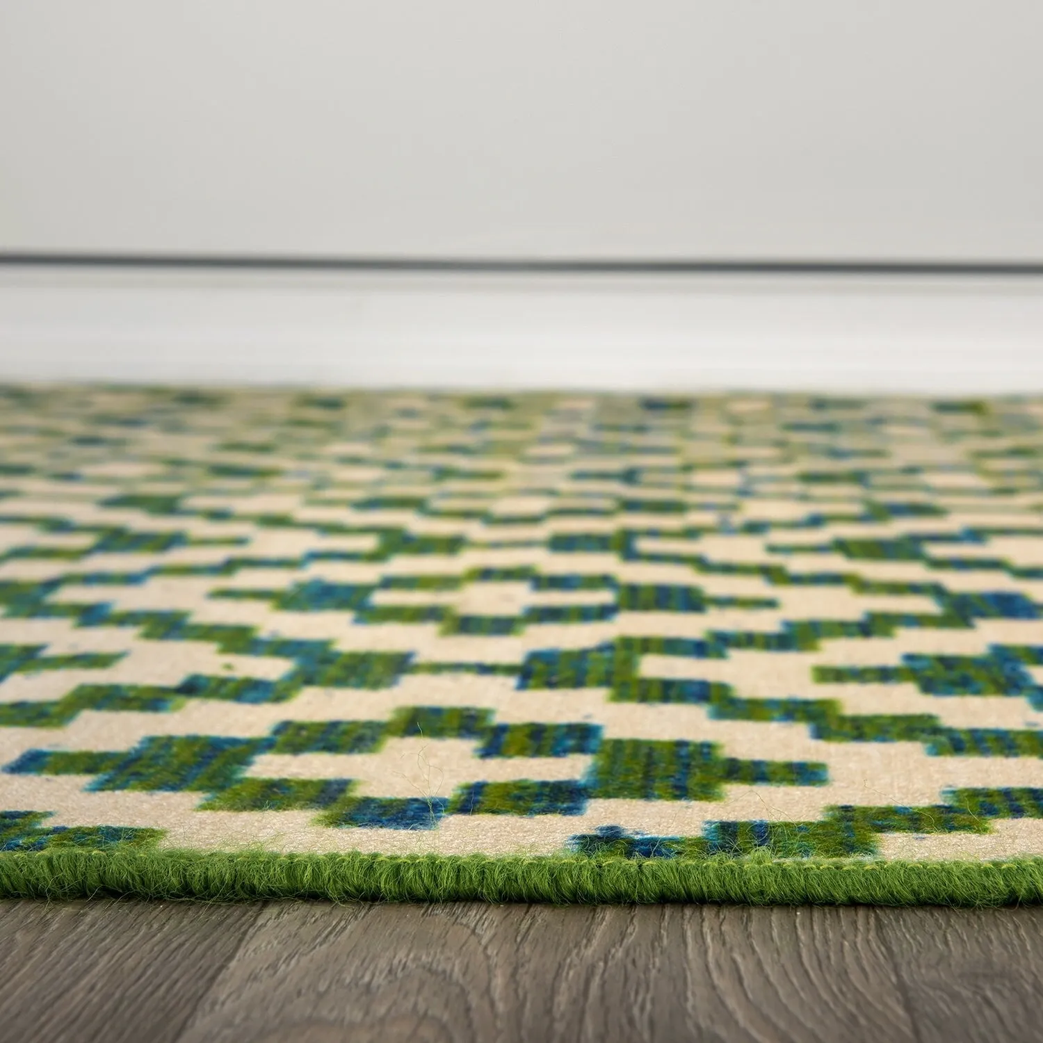 Contemporary Geometric Trellis Indoor/Outdoor Area Rug