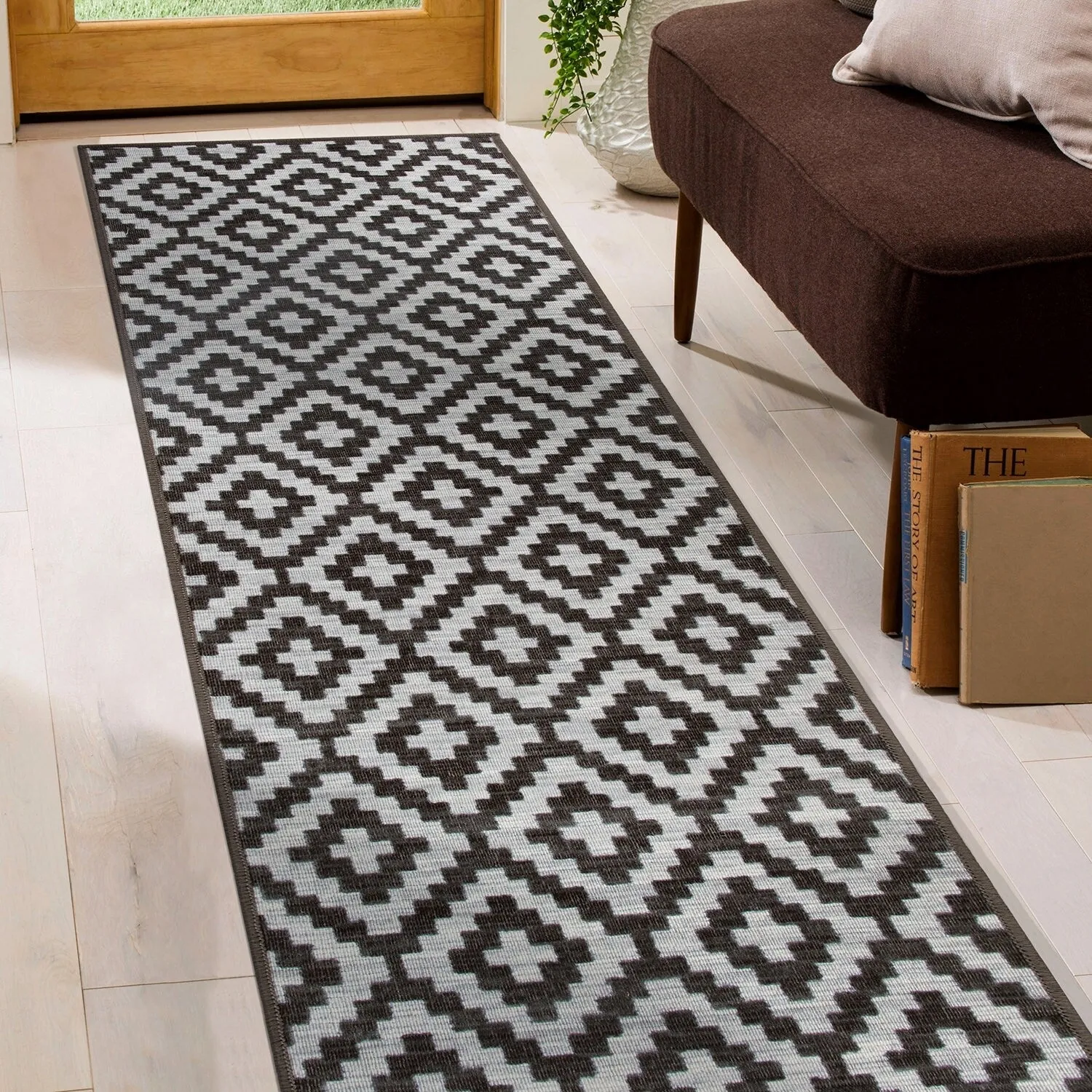Contemporary Geometric Trellis Indoor/Outdoor Area Rug