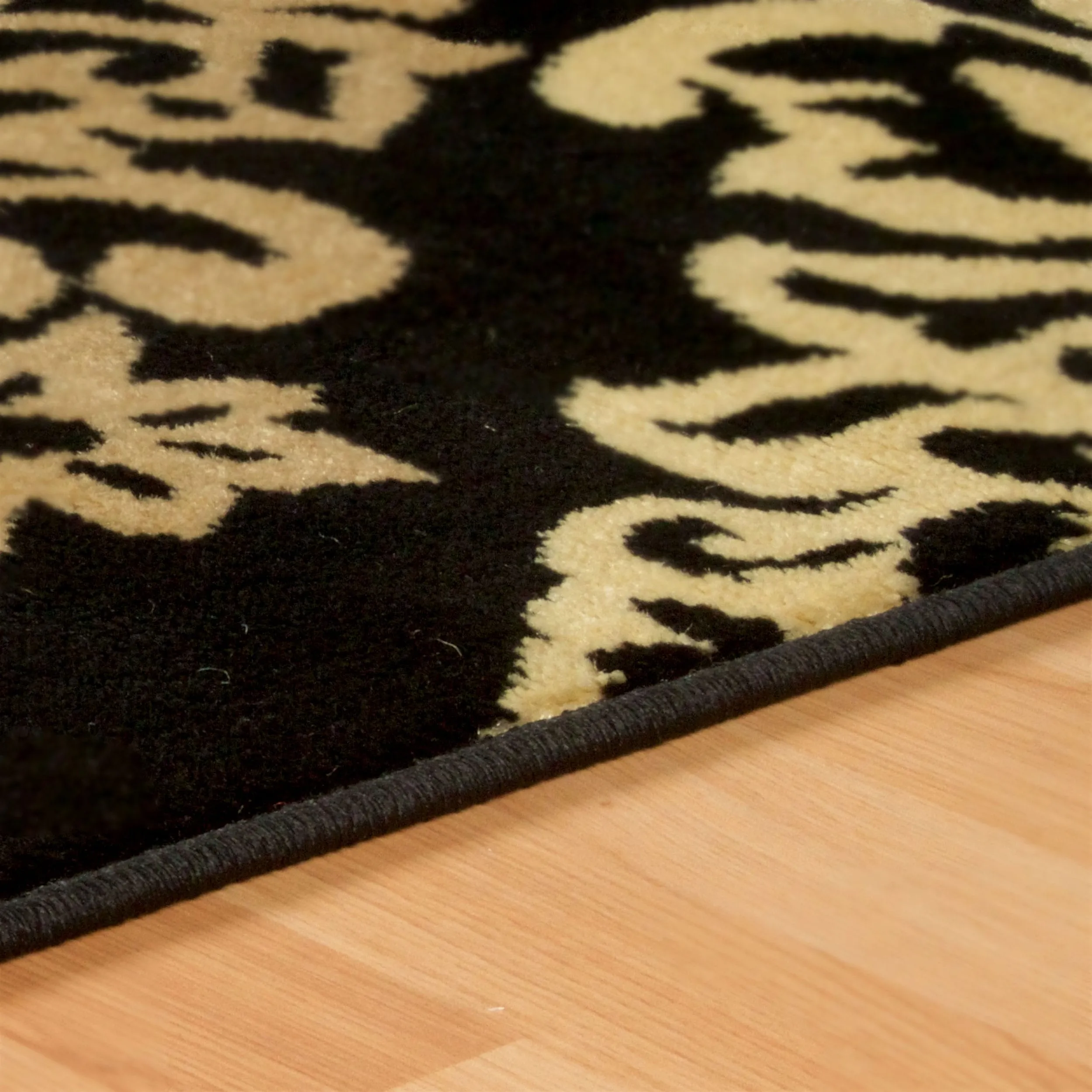 Danvers Traditional Damask Indoor Area Rug by Superior