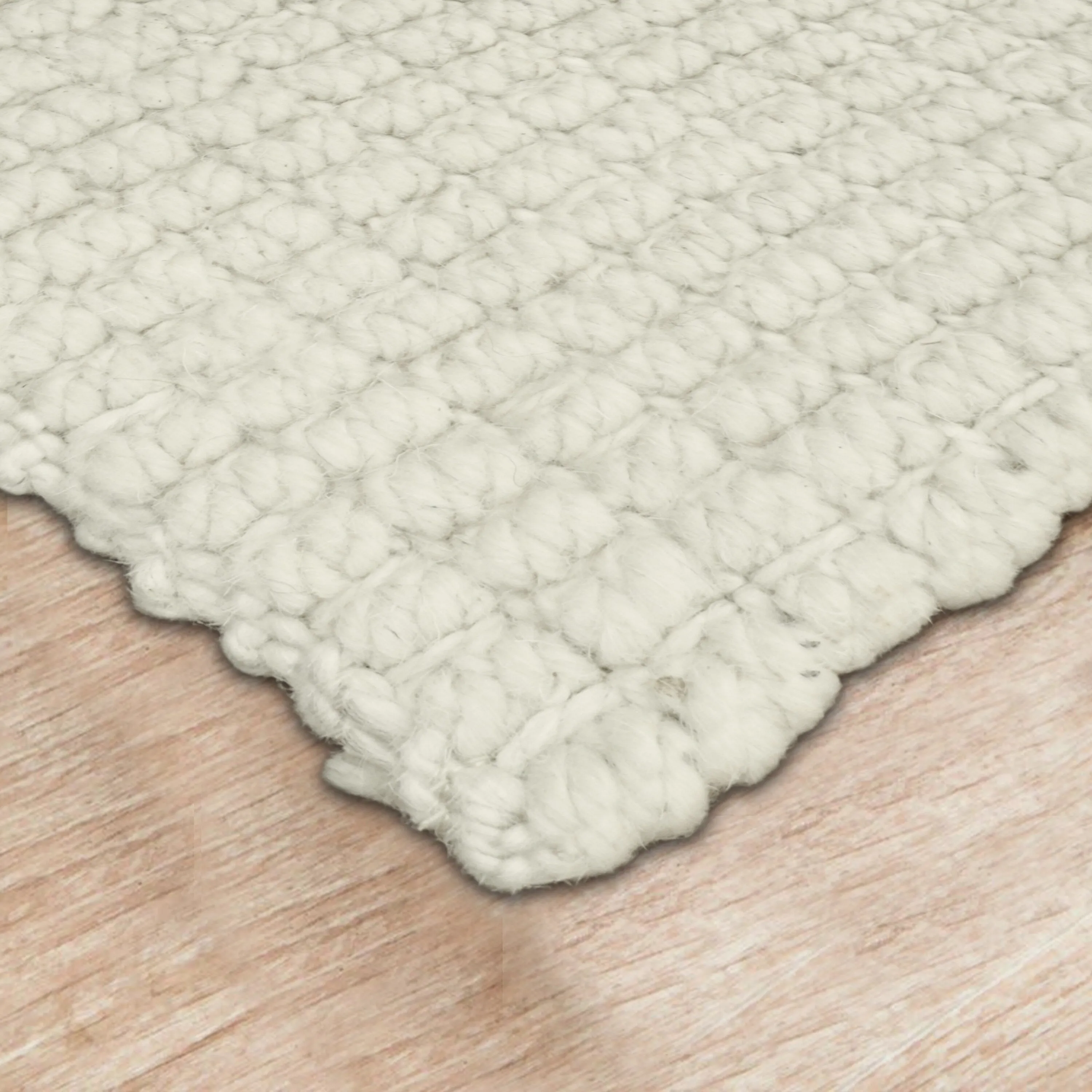 Delara Premium Handwoven Natural Fiber Area Rug. 60% Wool 40% Jute excellent choice in high-traffic areas such as Living rooms