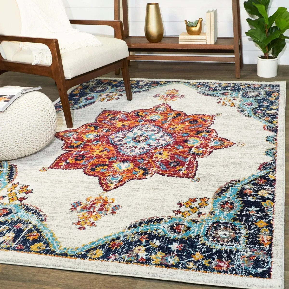 Everhart Vintage Floral Medallion Area Rug