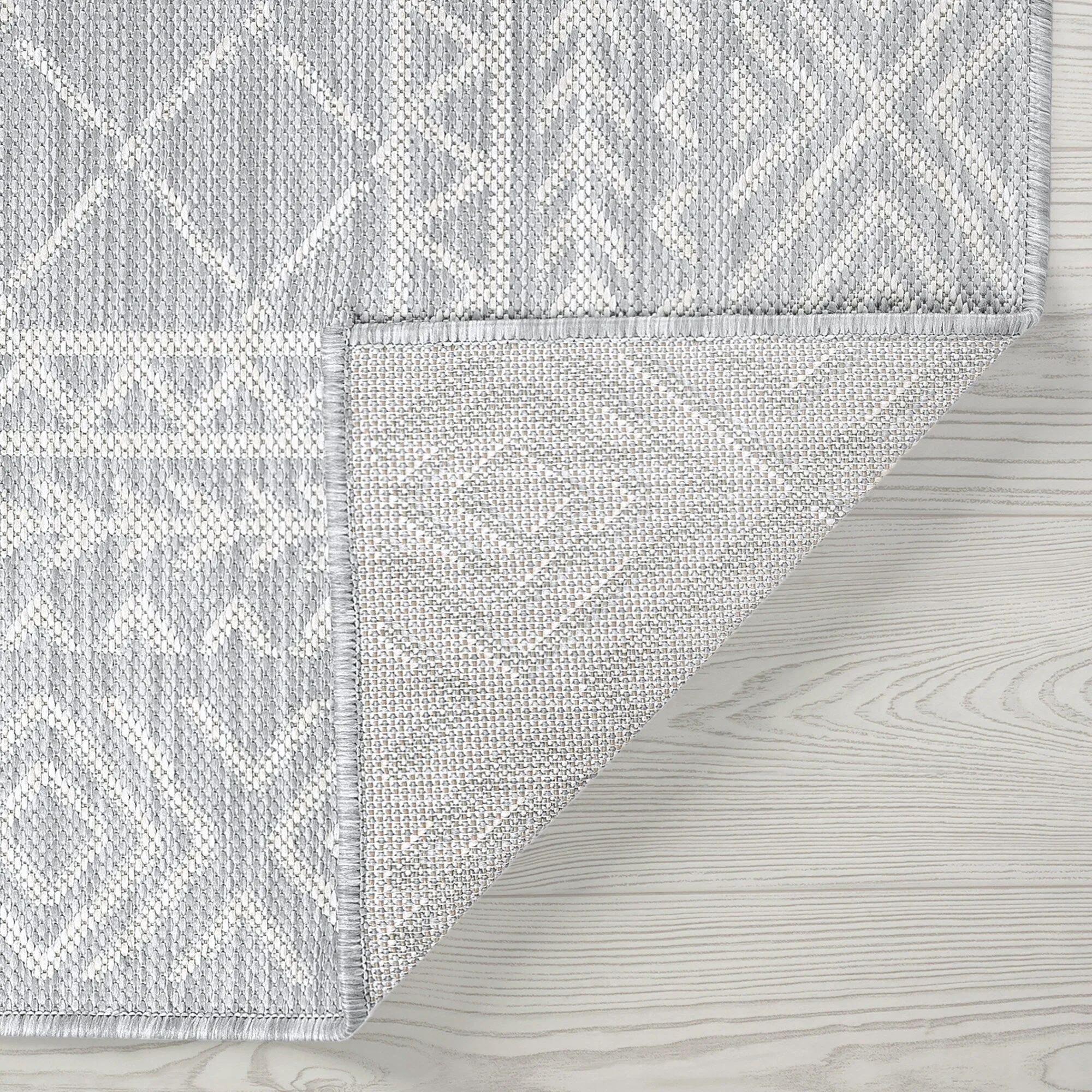 Exo Coastal Diamond Indoor/Outdoor Area Rug