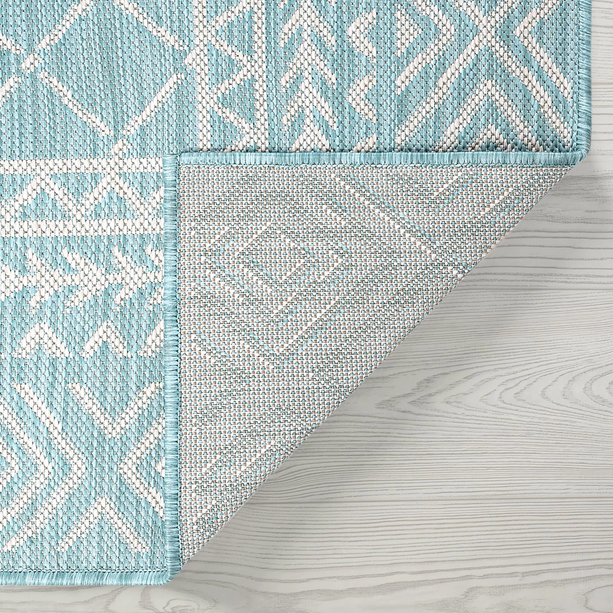 Exo Coastal Diamond Indoor/Outdoor Area Rug