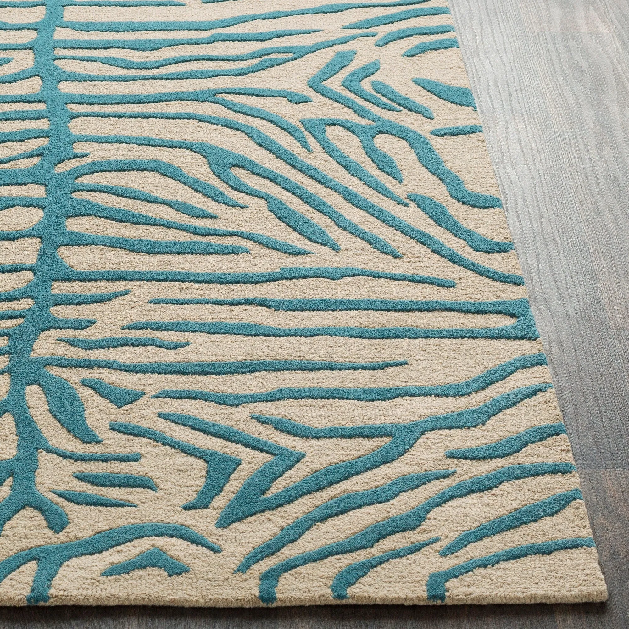 Hand-Tufted Belt Wool Rug