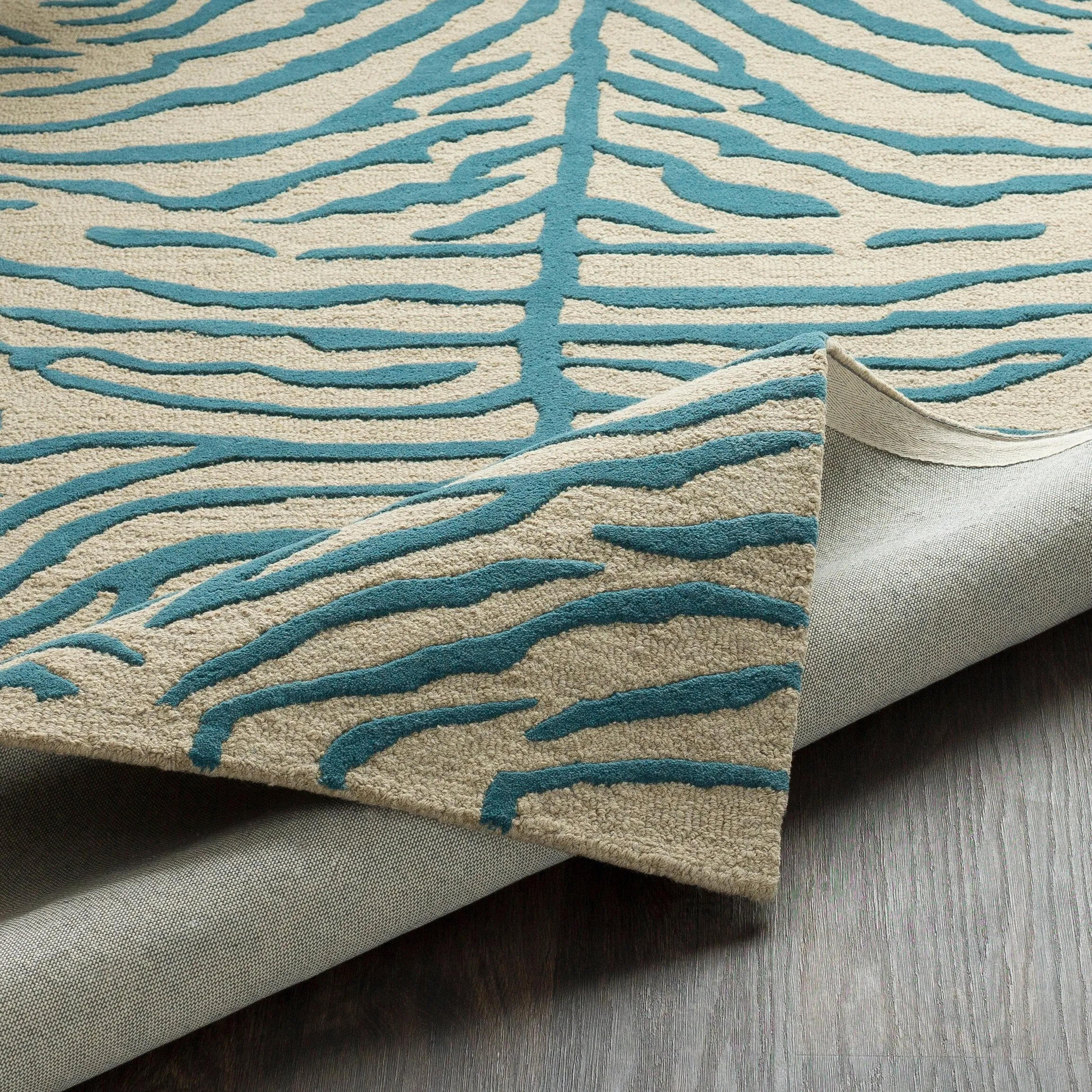 Hand-Tufted Belt Wool Rug
