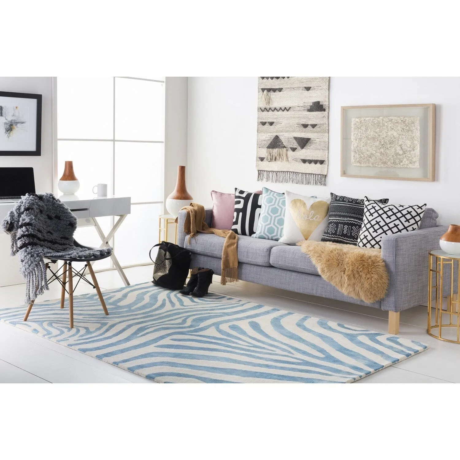 Hand-Tufted Villa Wool Rug