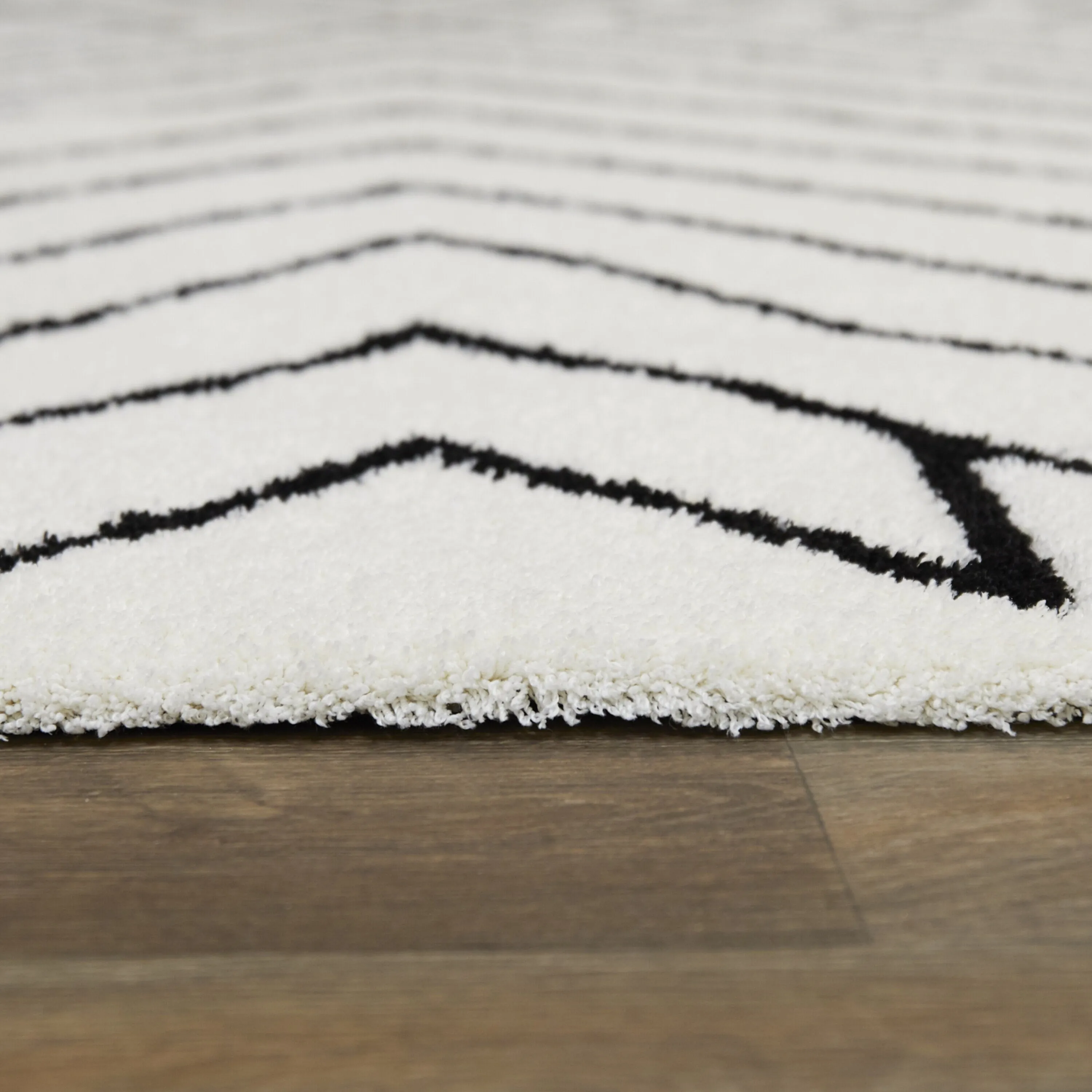 Henri Contemporary Geometric Area Rug