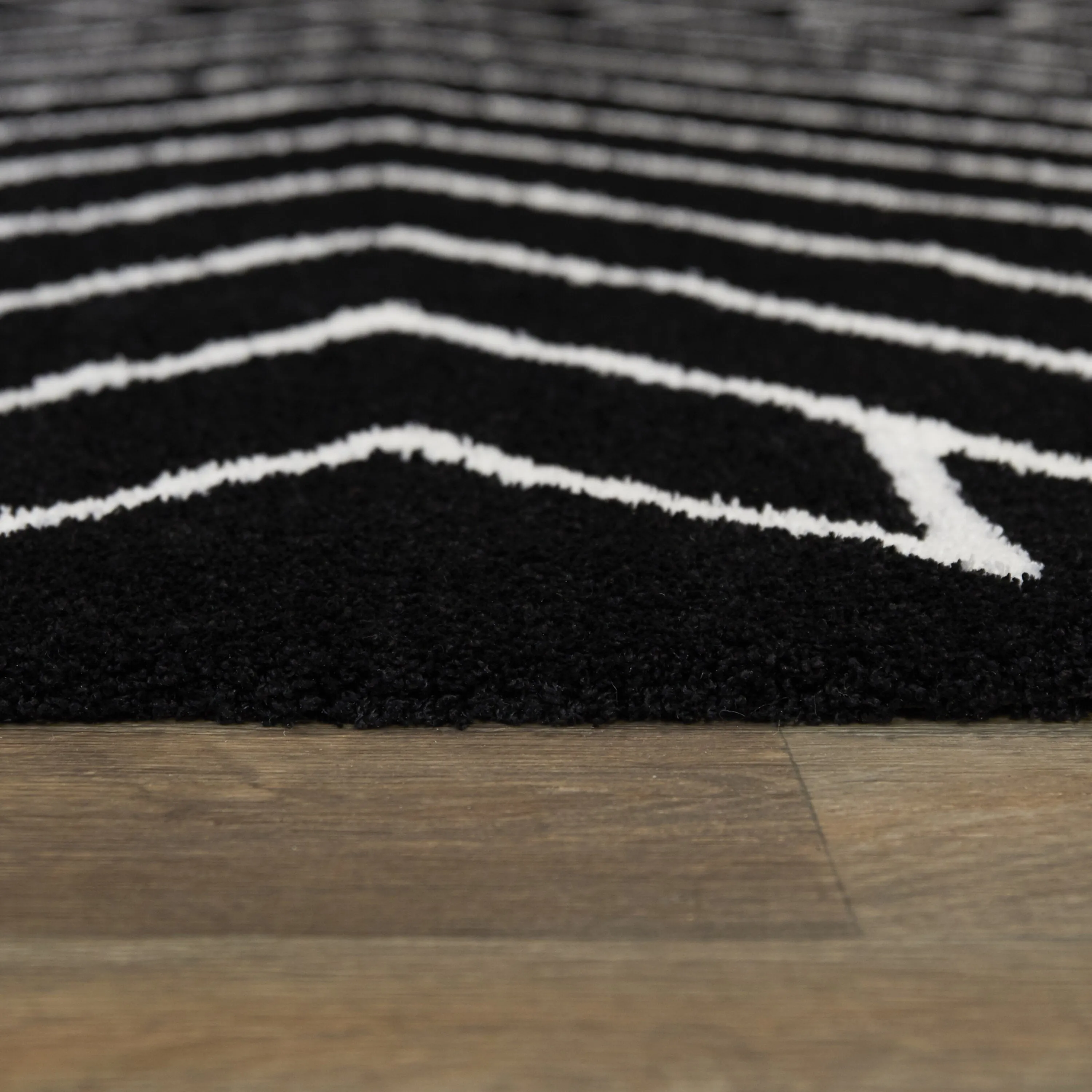 Henri Contemporary Geometric Area Rug