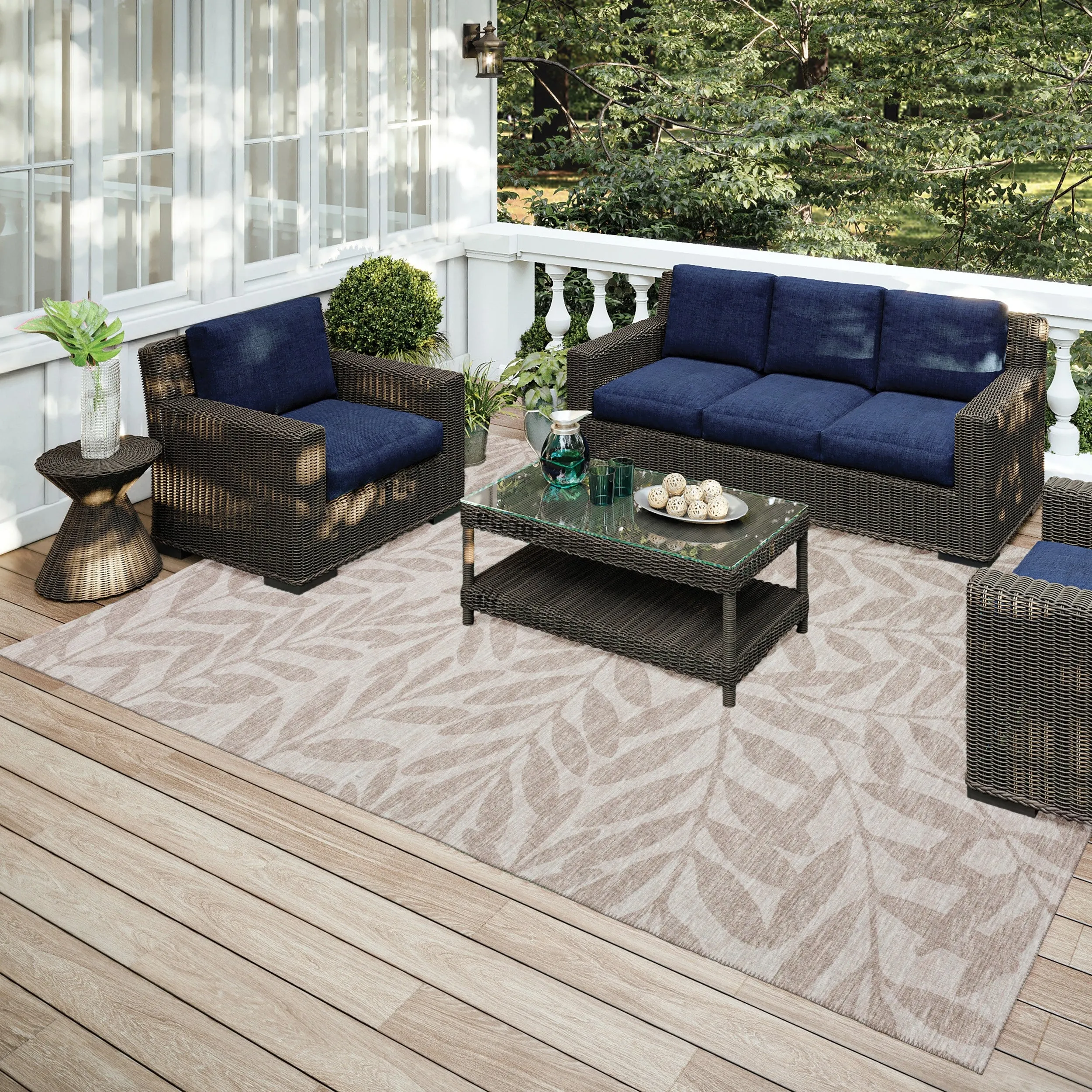 Indoor/ Outdoor Addison Yuma Foliage Motif Washable Area Rug