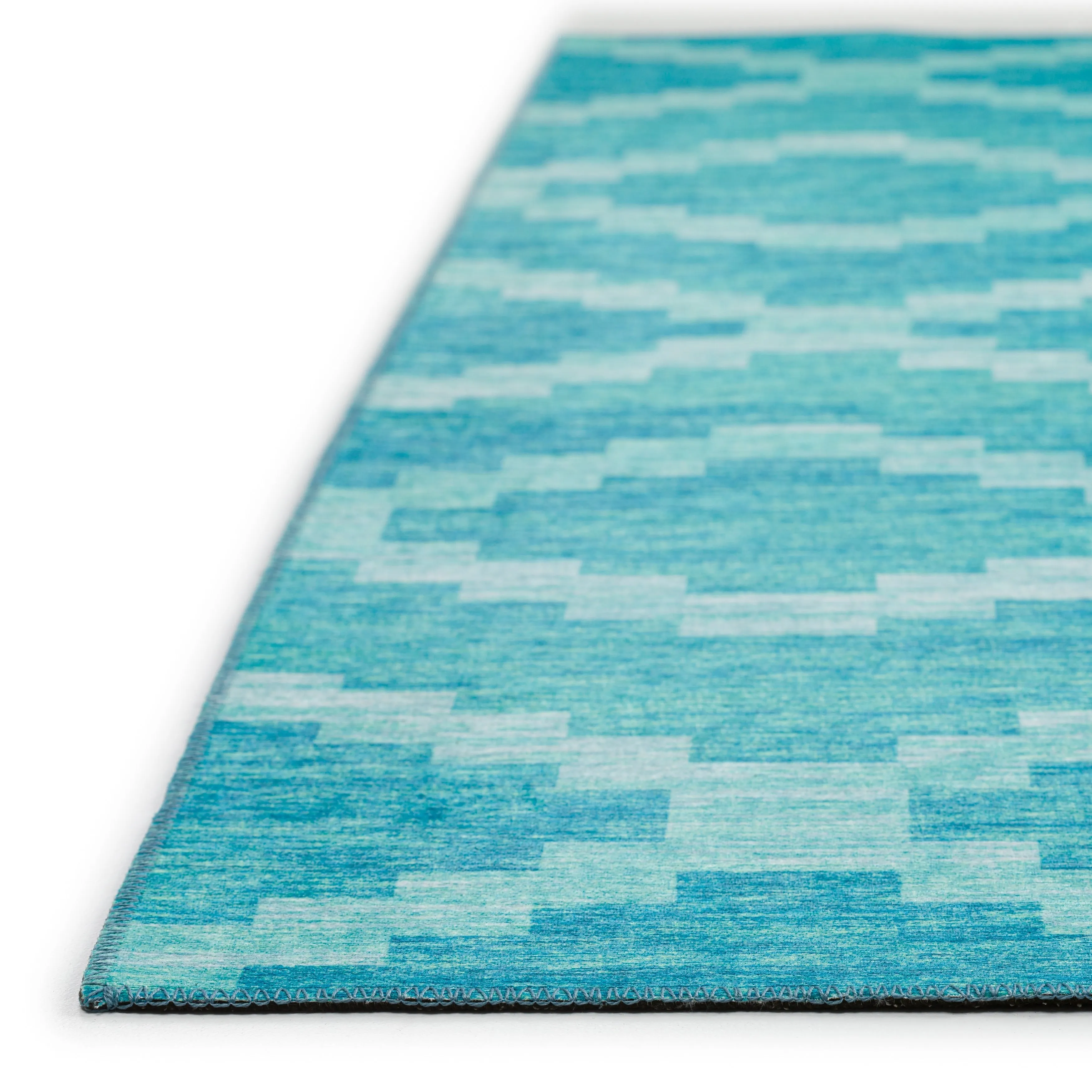 Indoor/ Outdoor Addison Yuma Southwest Chevron Washable Area Rug