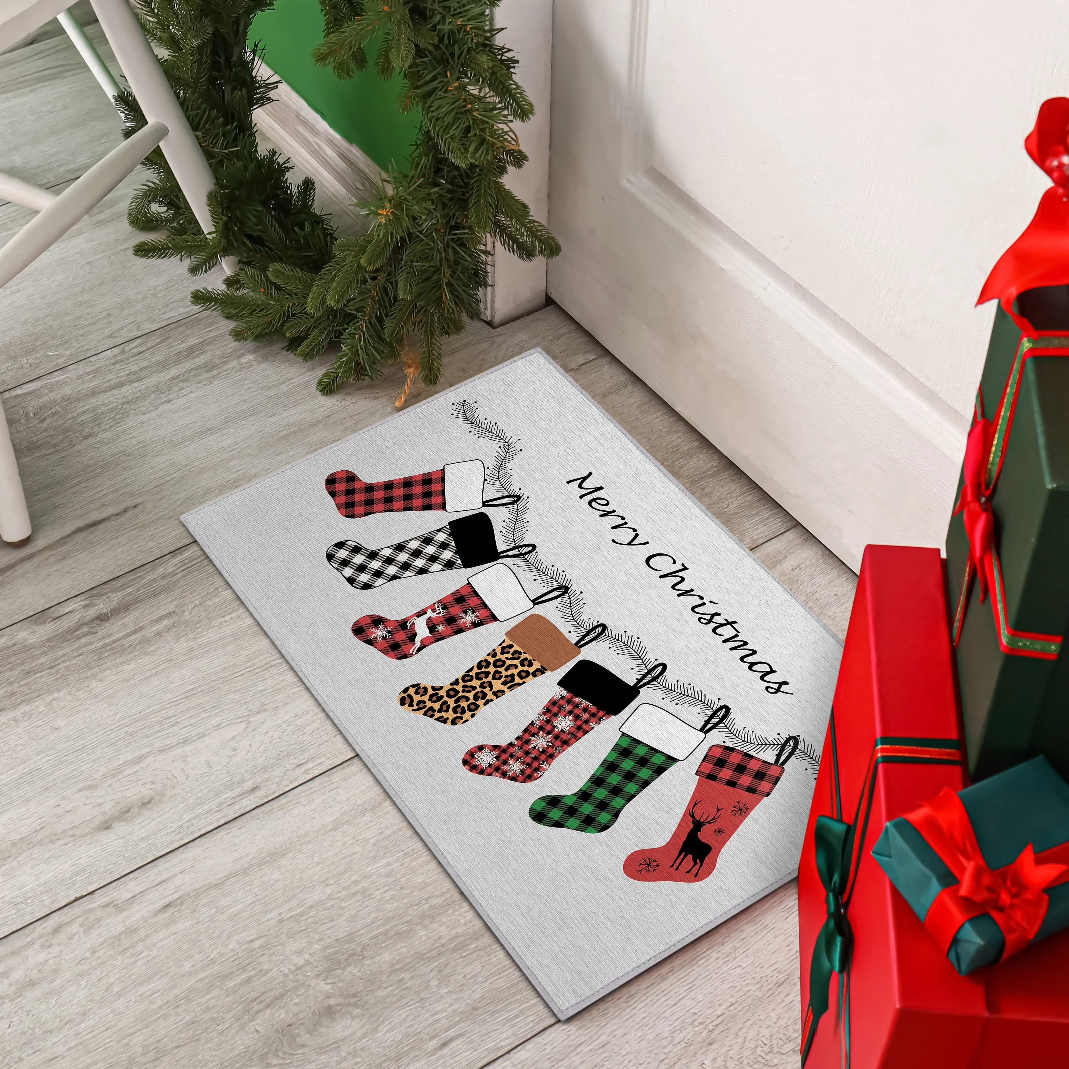 Indoor/ Outdoor Cozy Winter Gray Washable Holiday Rug