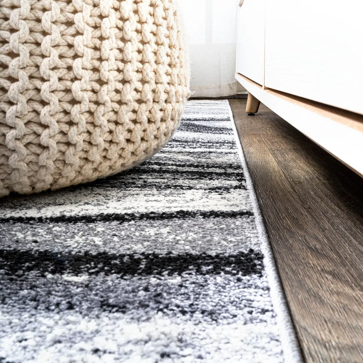 JONATHAN Y Alcudia Abstract Marble Contemporary Area Rug
