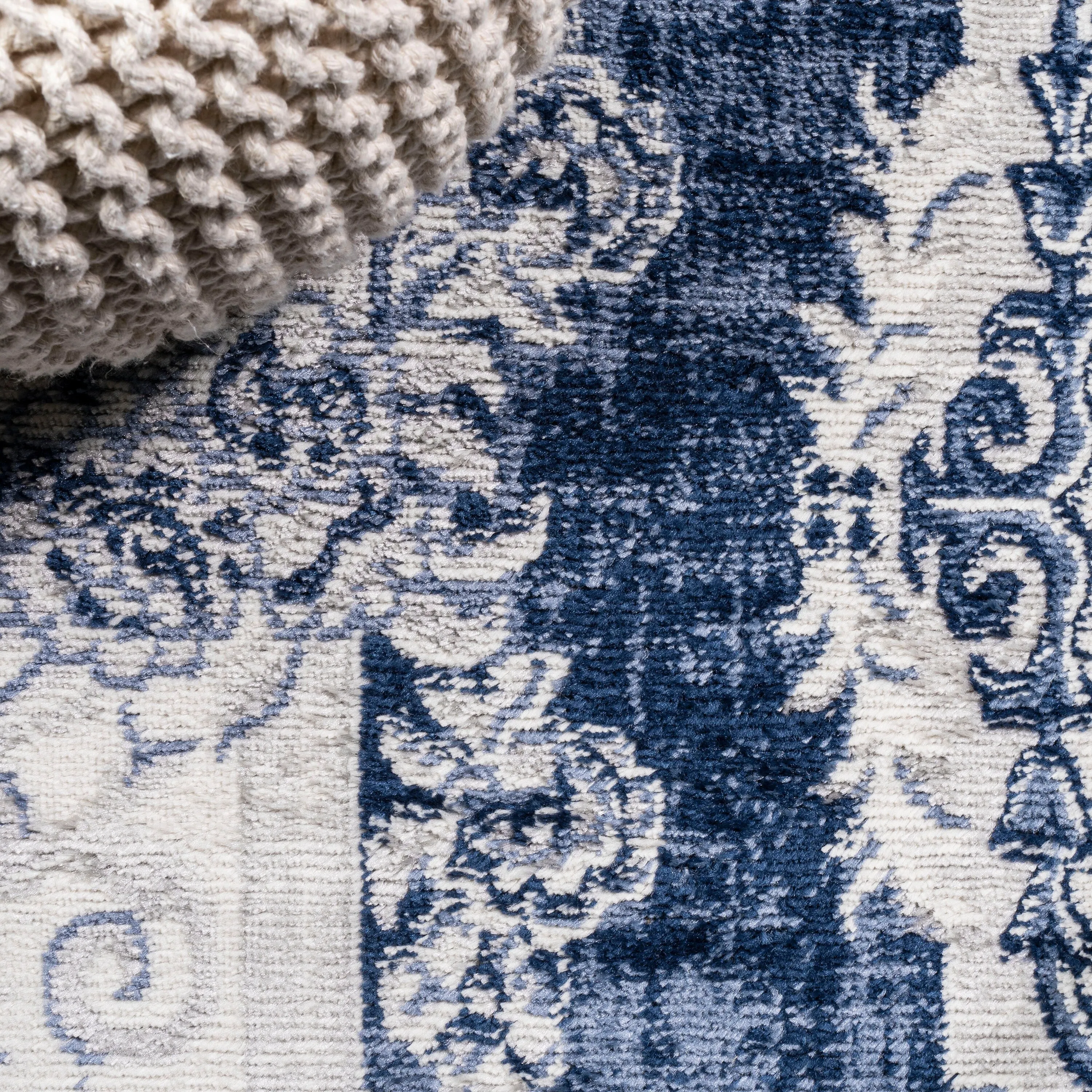 JONATHAN Y Amir Cottage Medallion Area Rug