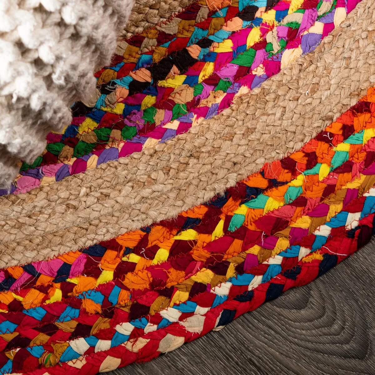 JONATHAN Y Asilah Round Boho Braided Rag & Jute Area Rug