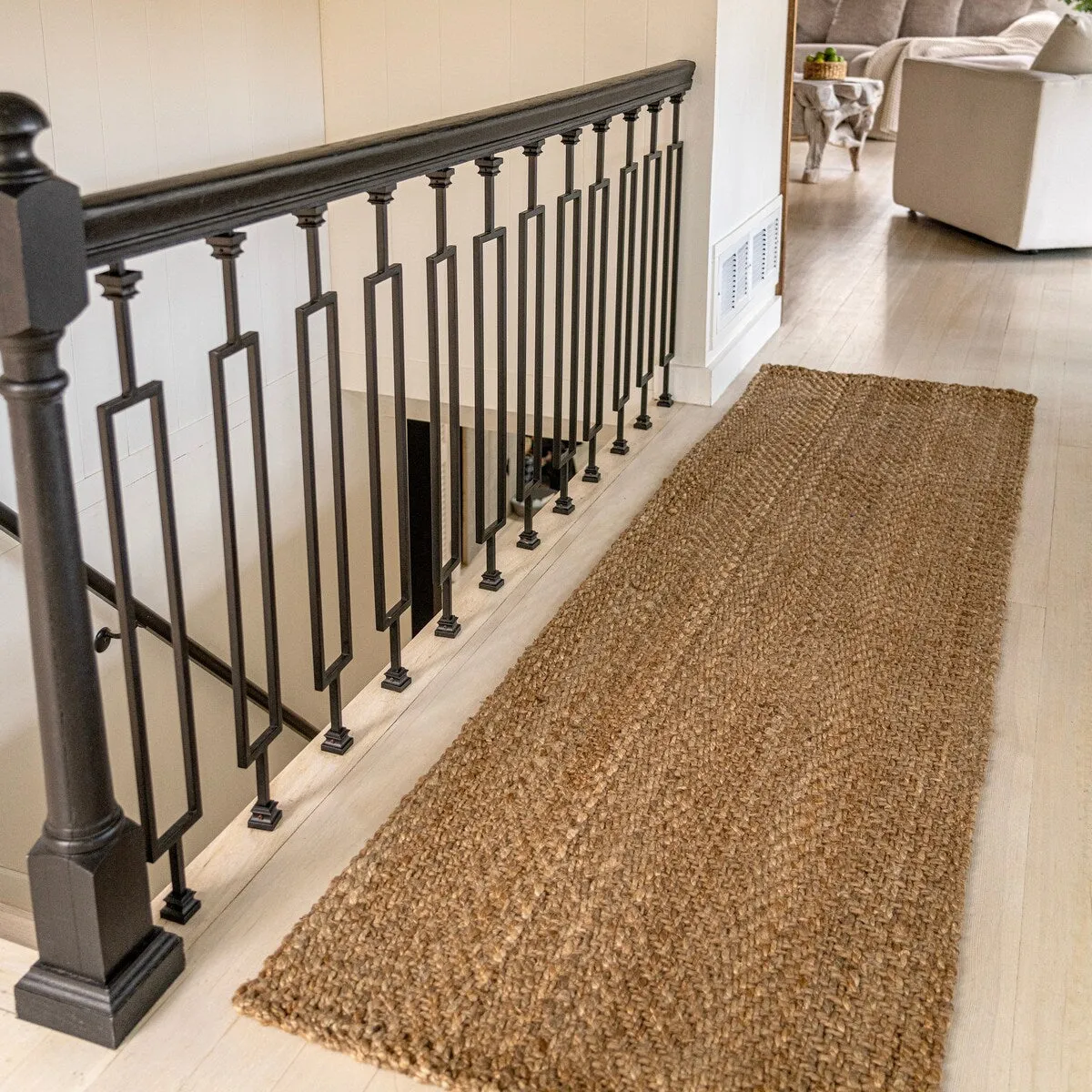 JONATHAN Y Estera Hand Woven Herringbone Chunky Jute Area Rug