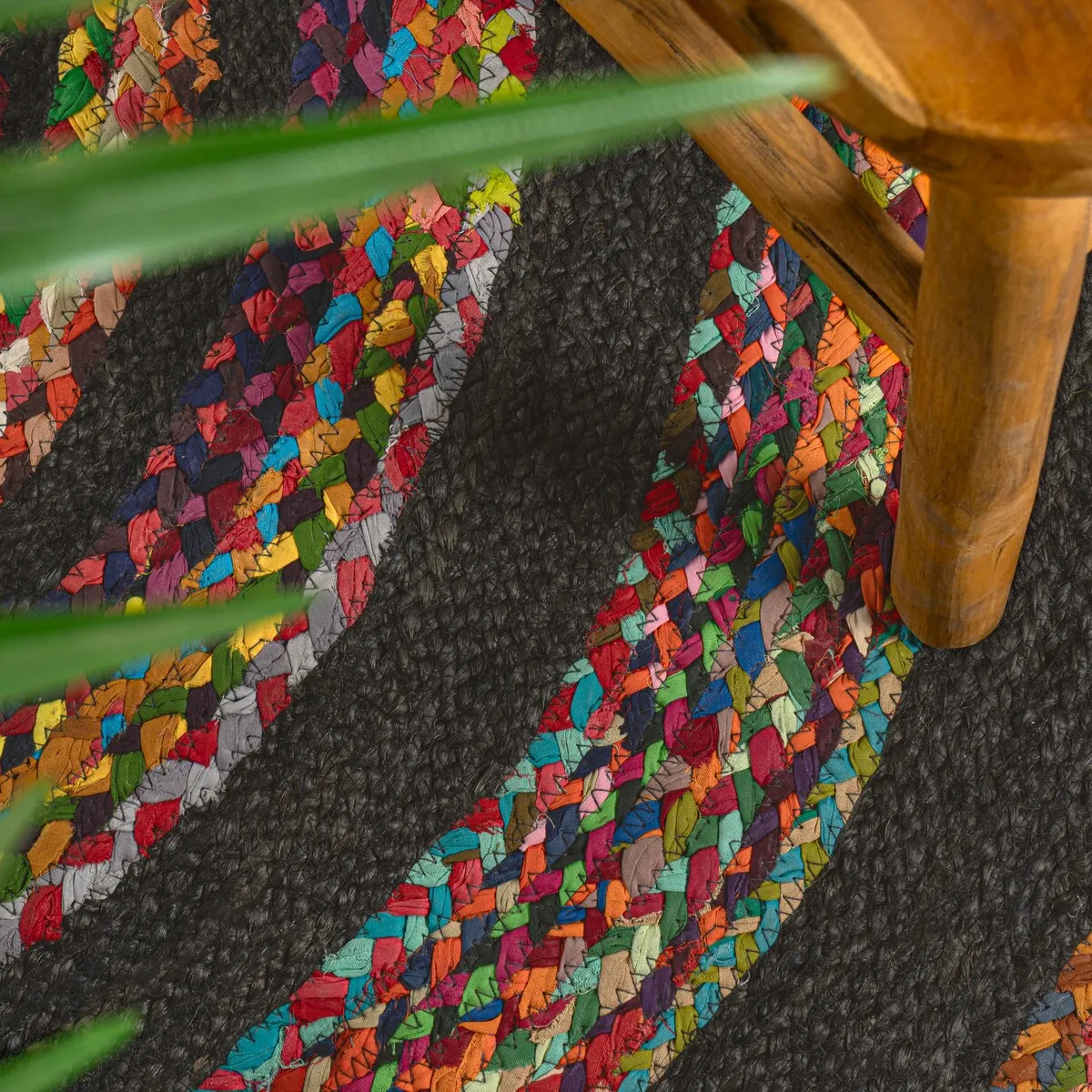 JONATHAN Y Flora Braided Bohemian Coastal Round Jute Area Rug