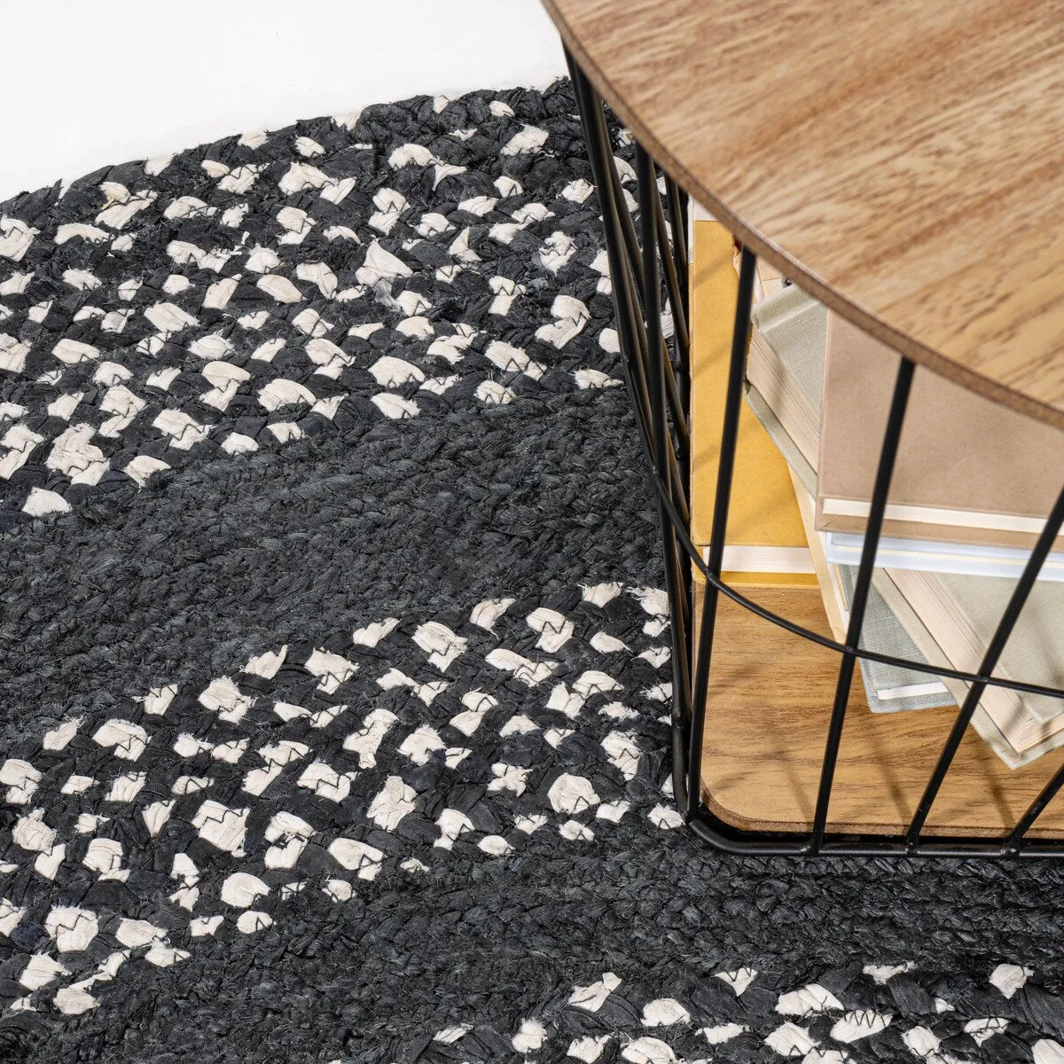 JONATHAN Y Flora Braided Bohemian Coastal Round Jute Area Rug