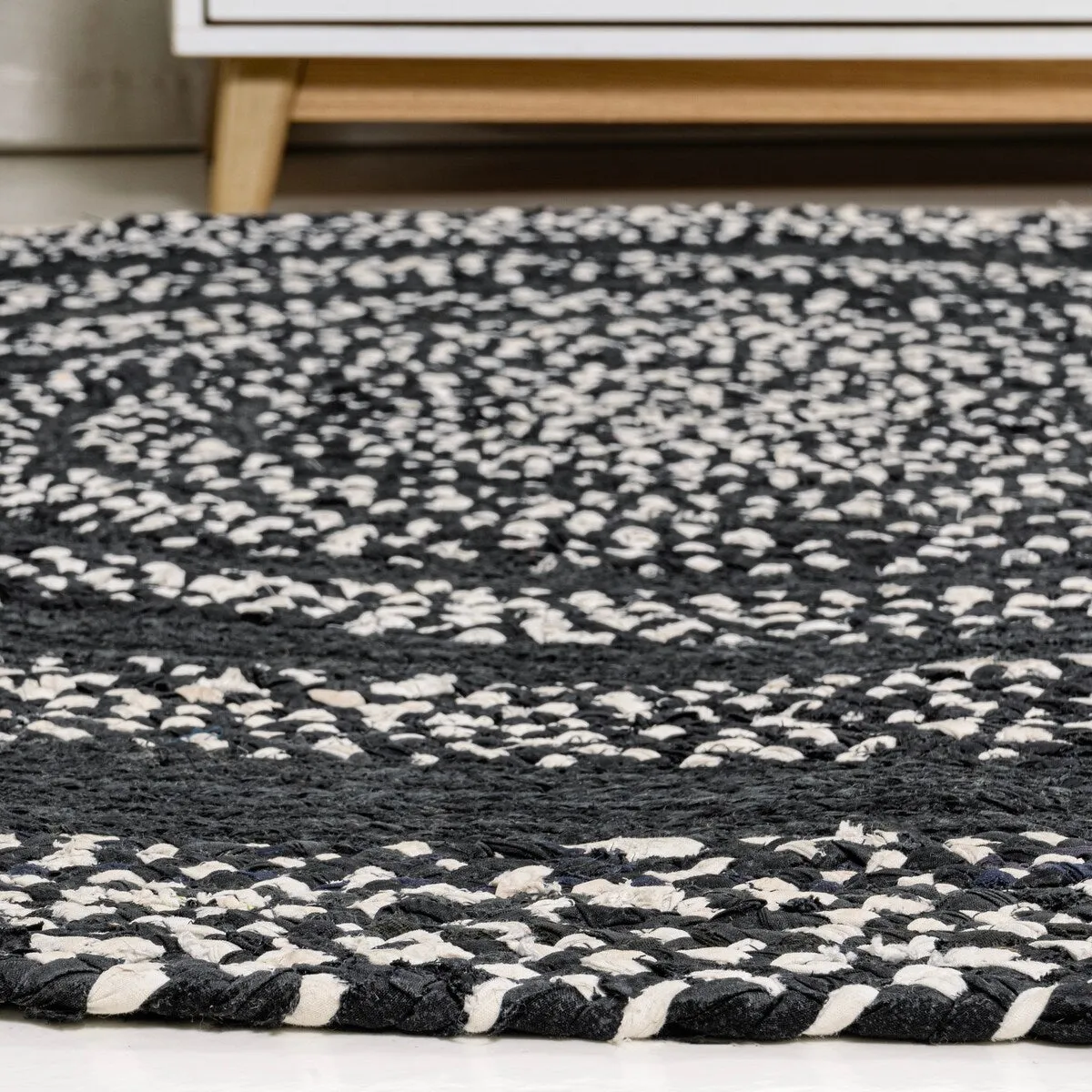 JONATHAN Y Flora Braided Bohemian Coastal Round Jute Area Rug