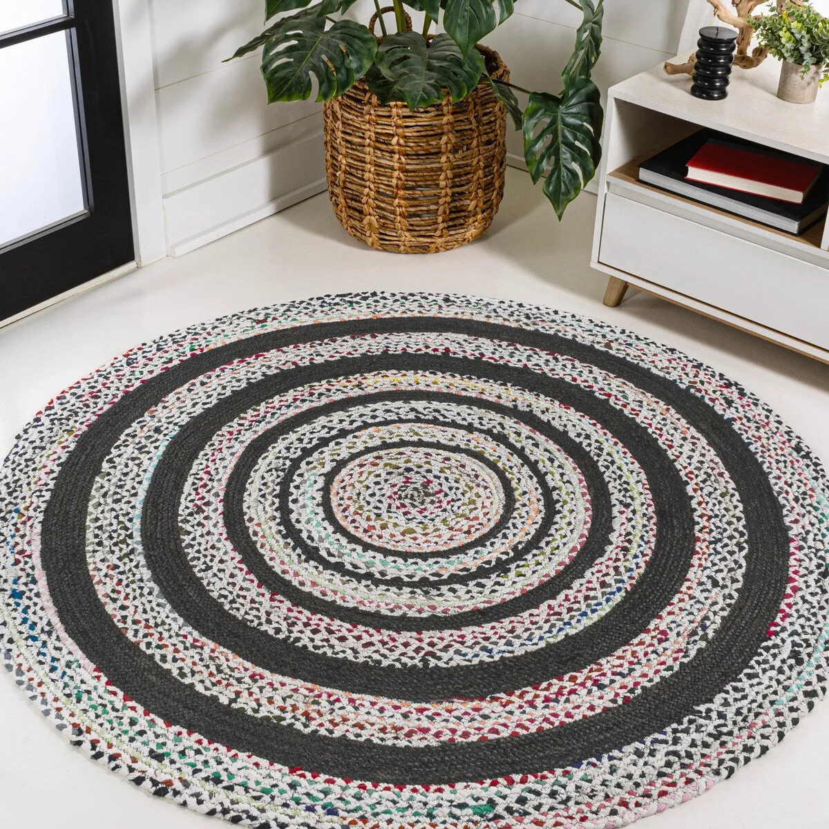 JONATHAN Y Flora Braided Bohemian Coastal Round Jute Area Rug