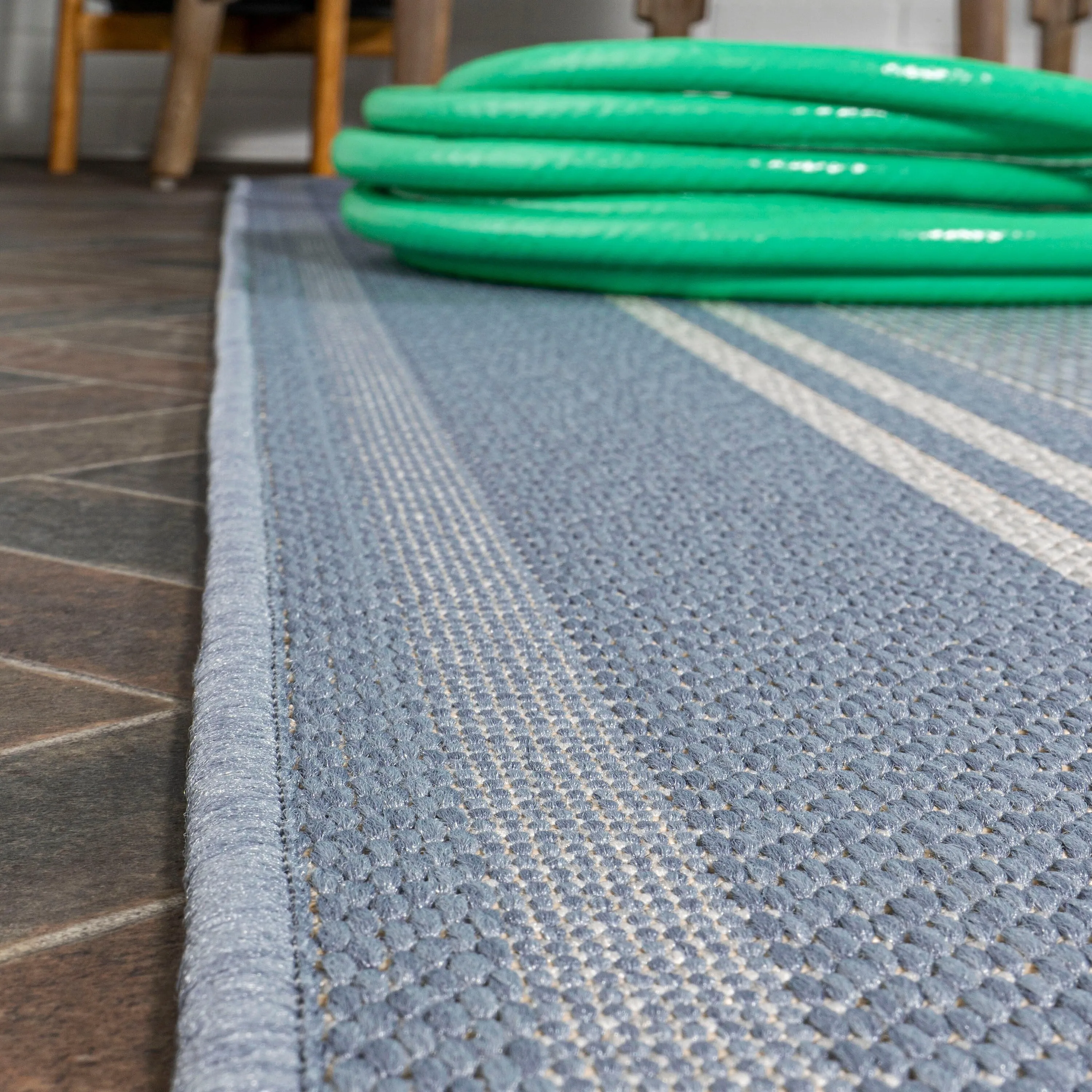 JONATHAN Y Negril Modern Double Stripe Indoor/Outdoor Area Rug