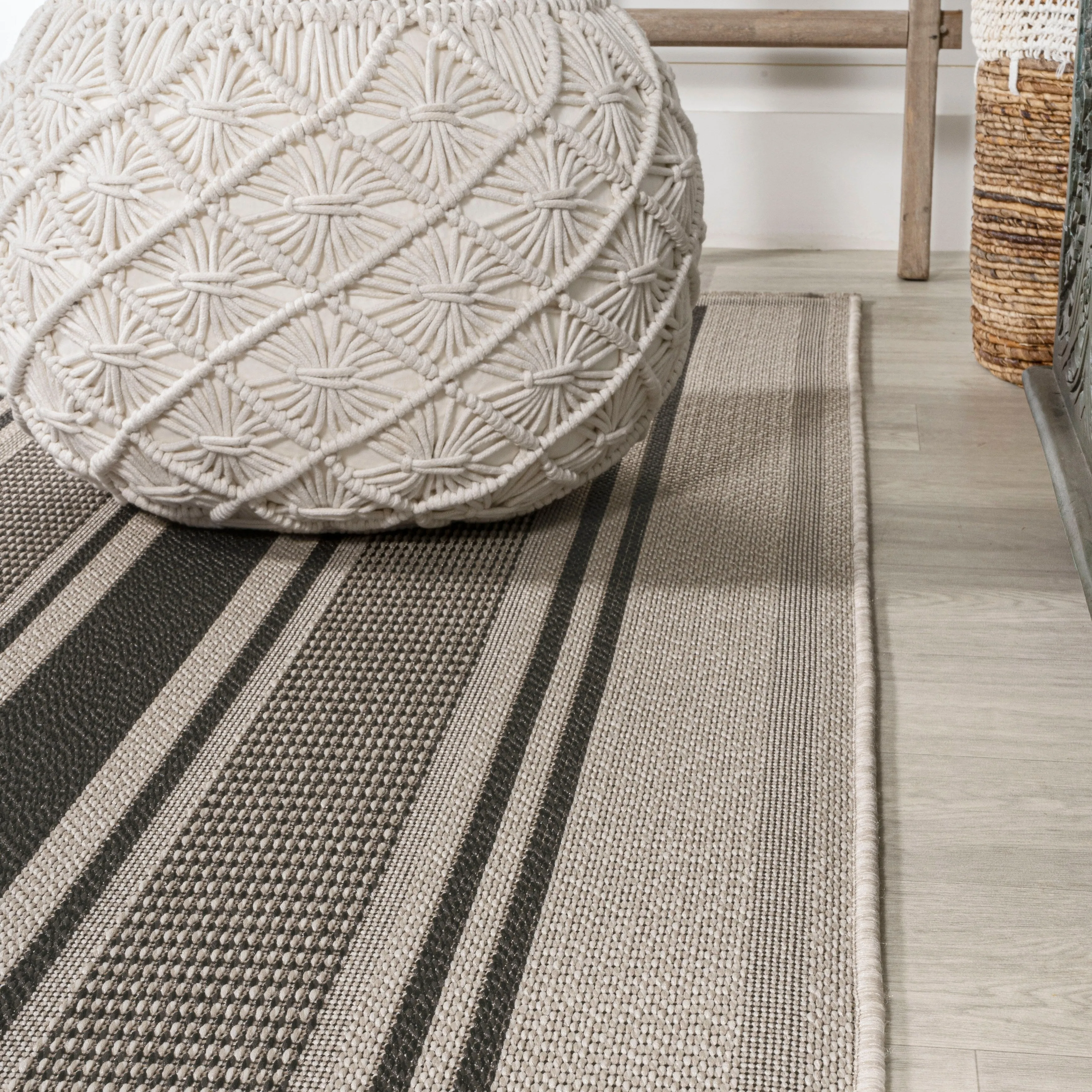 JONATHAN Y Negril Modern Double Stripe Indoor/Outdoor Area Rug