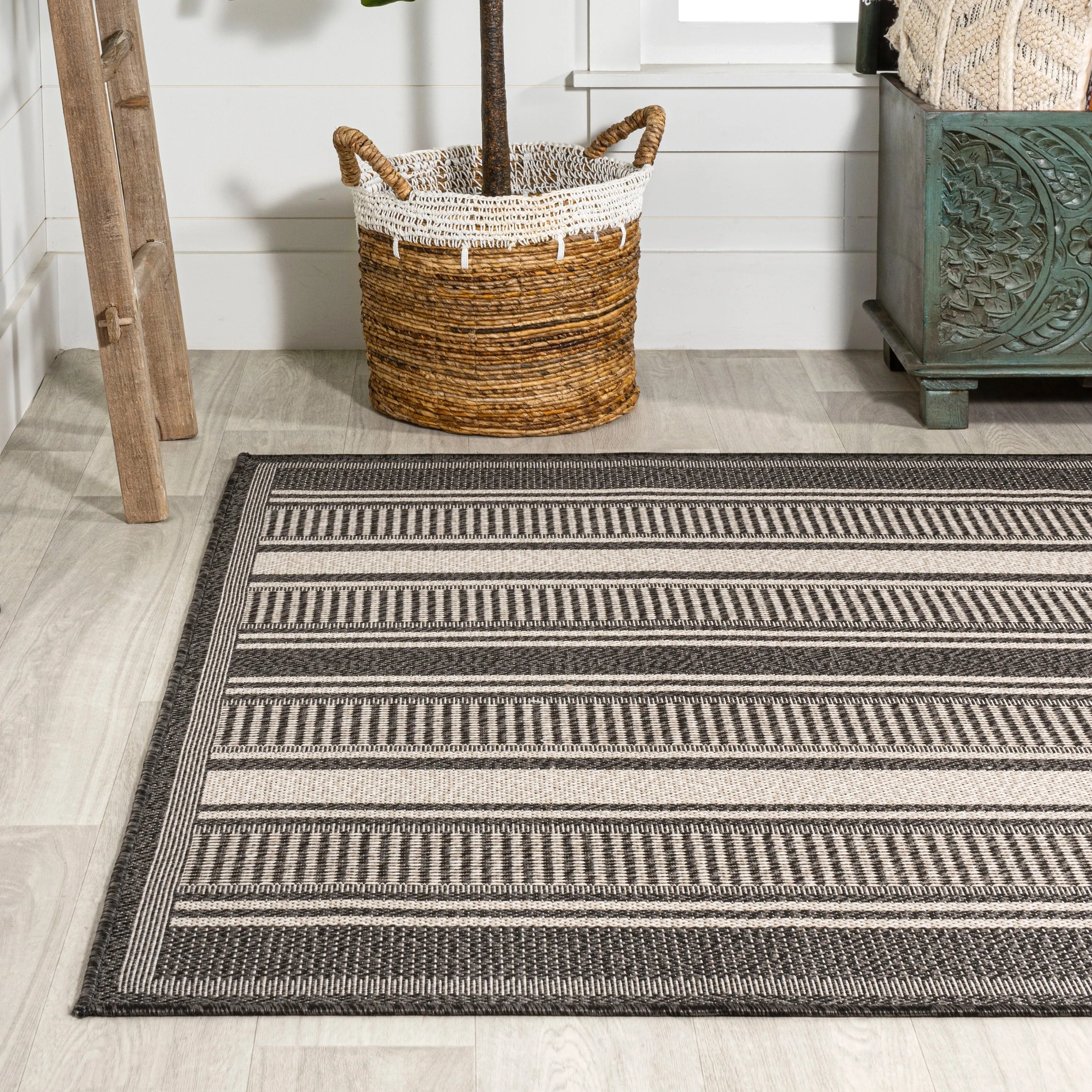 JONATHAN Y Negril Modern Double Stripe Indoor/Outdoor Area Rug