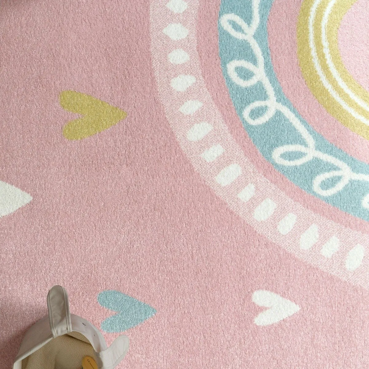 Kids Rug with Rainbow and Hearts in Pastel Colors