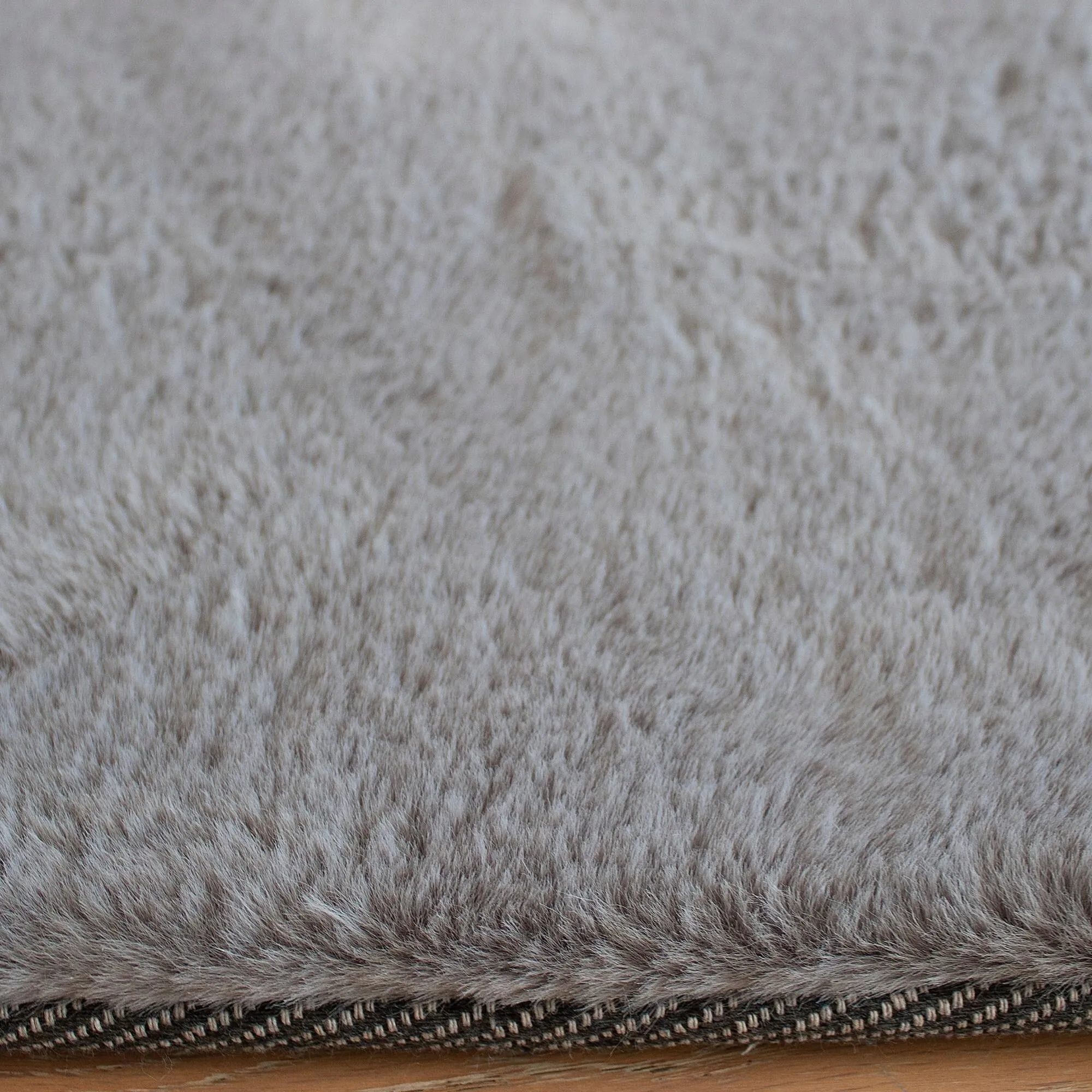 LA Rug Linens Faux Rabbitskin Grey Shag Area Rug Soft Carpet