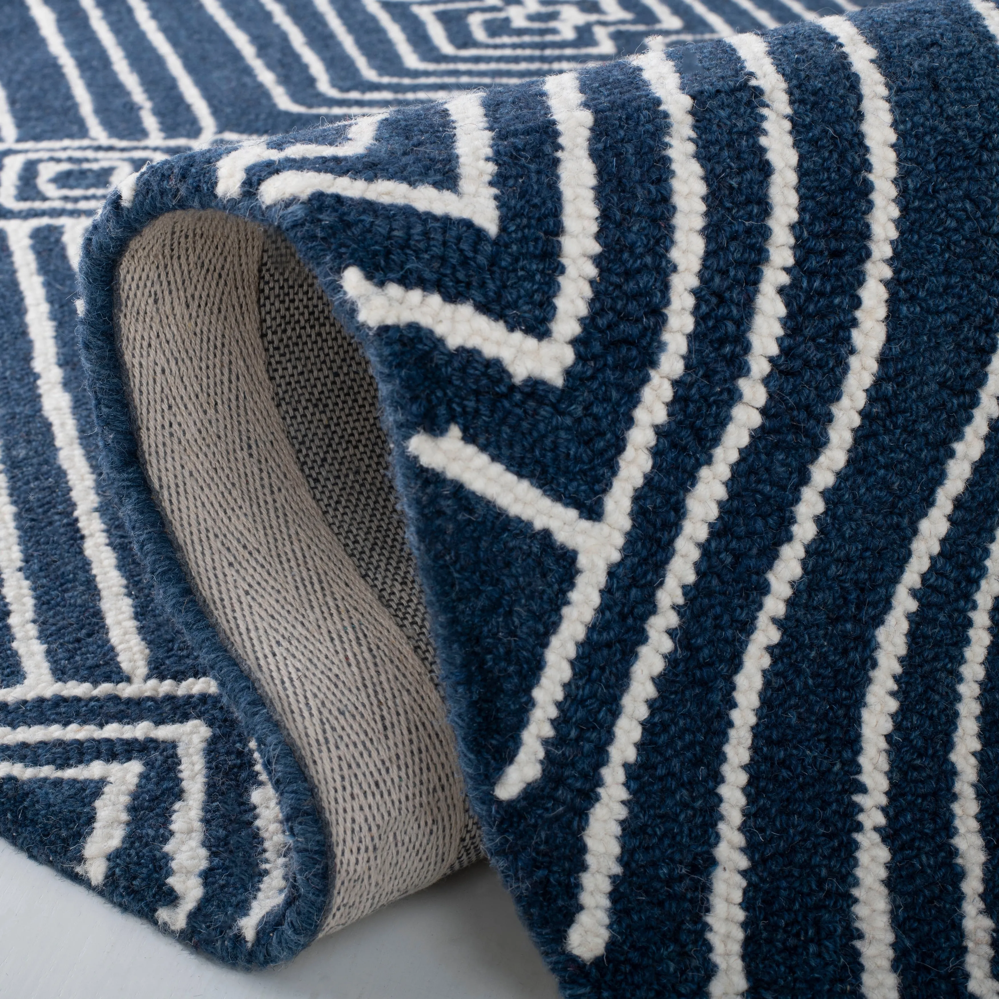 Lauren Ralph Lauren Handmade Isabella Modern & Contemporary Geometric Wool Rug