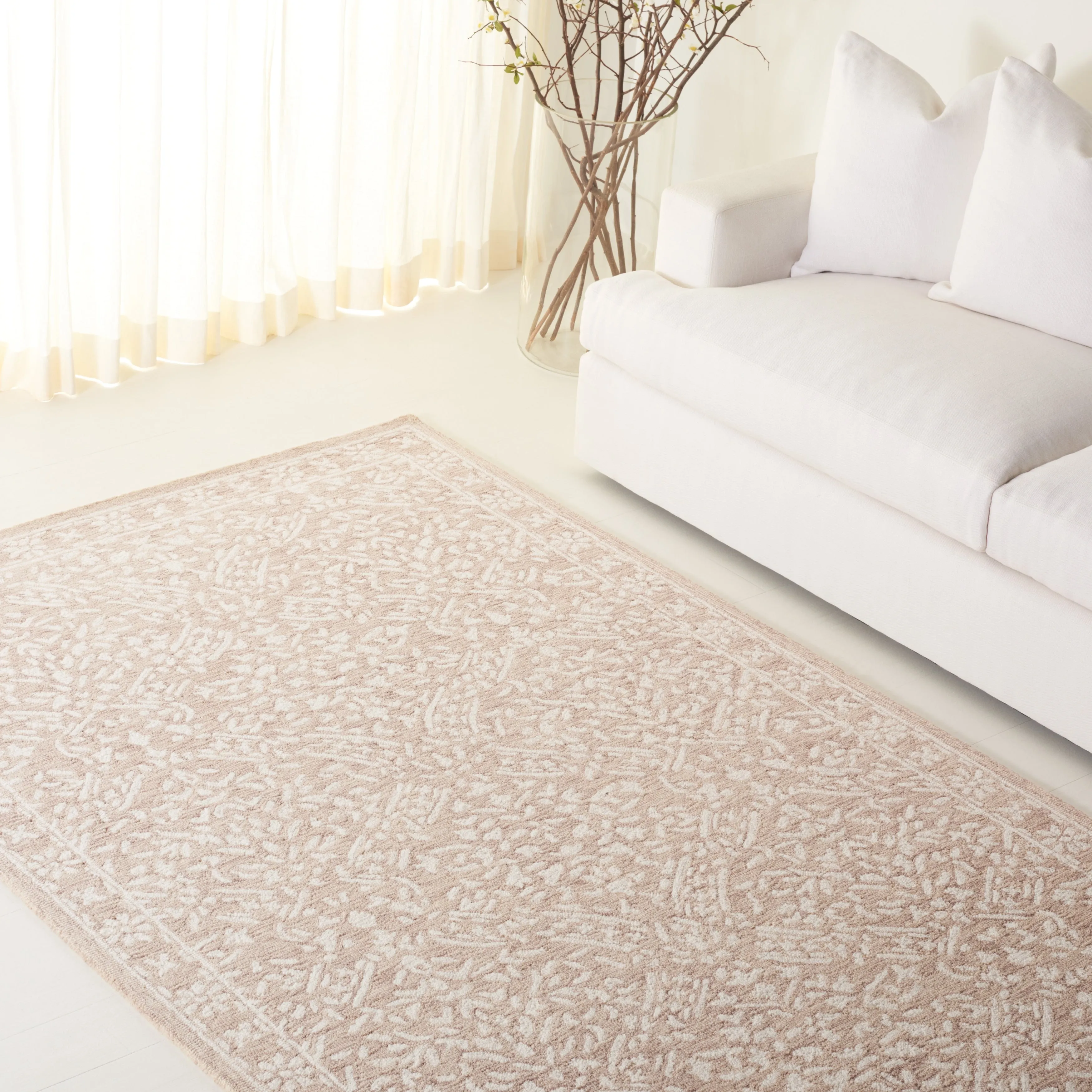 Lauren Ralph Lauren. Handmade Olivier Contemporary Floral & Botanical Wool Rug