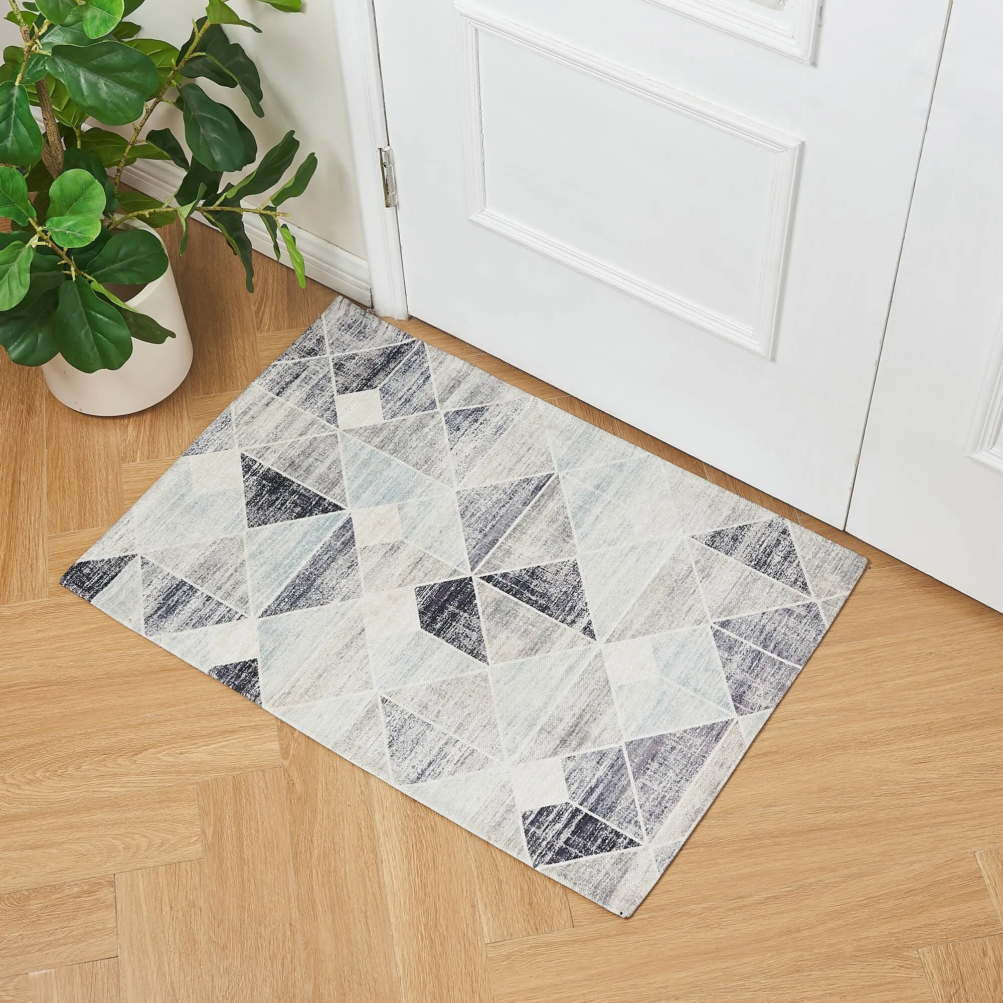 Linery & Co. Machine Washable Slip Resistant Geometric Printed Accent Rugs