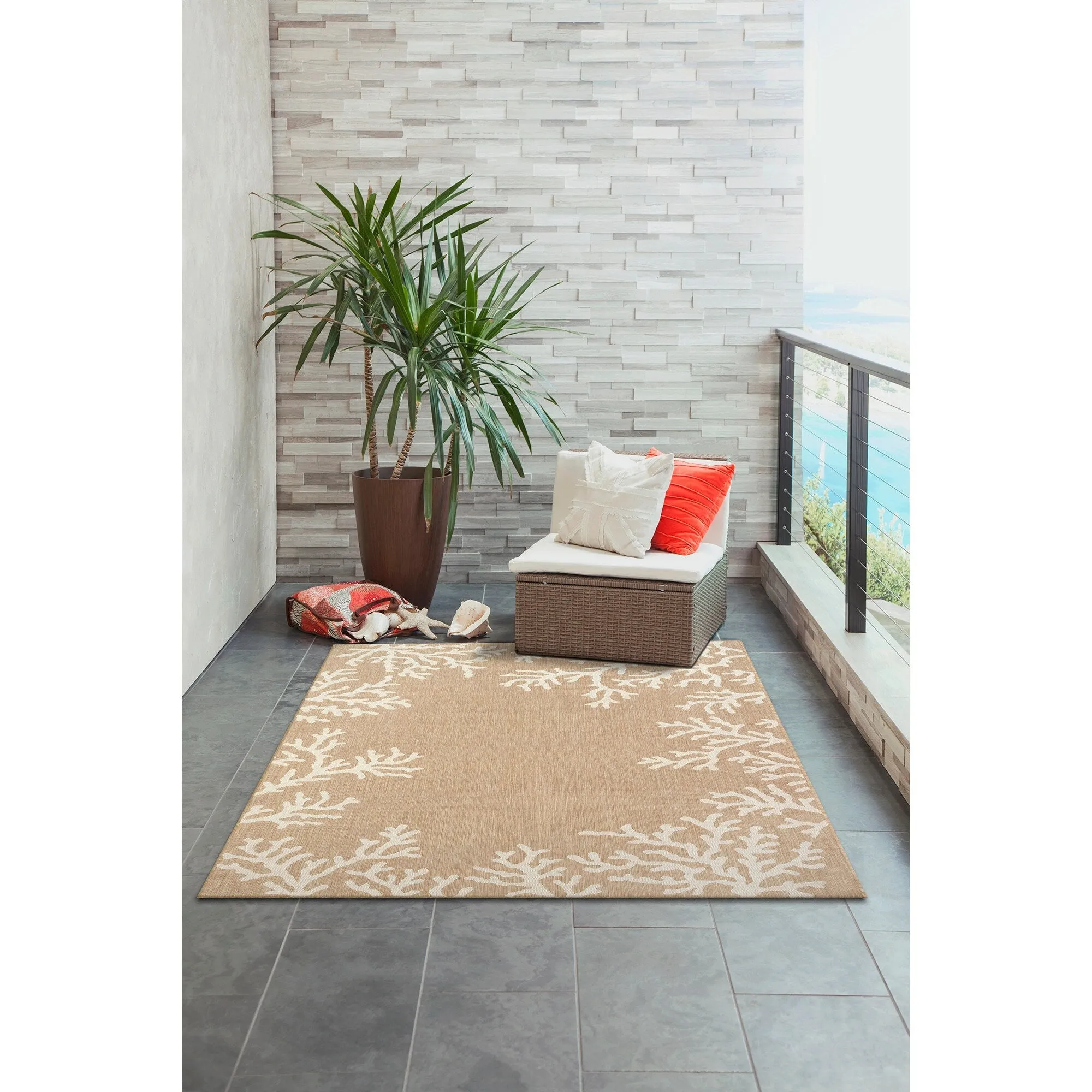 Liora Manne Carmel Coral Border Indoor/Outdoor Area Rug