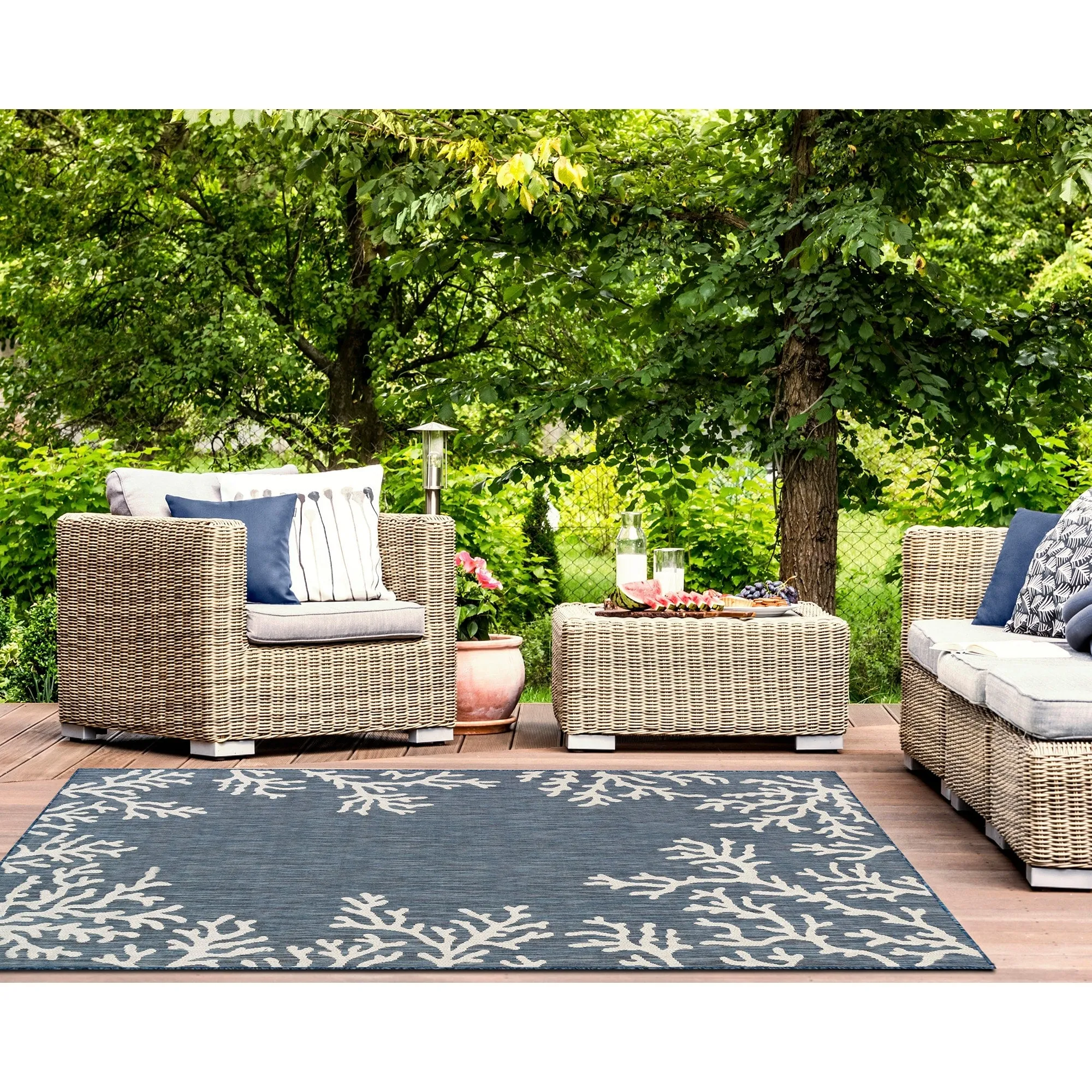 Liora Manne Carmel Coral Border Indoor/Outdoor Area Rug