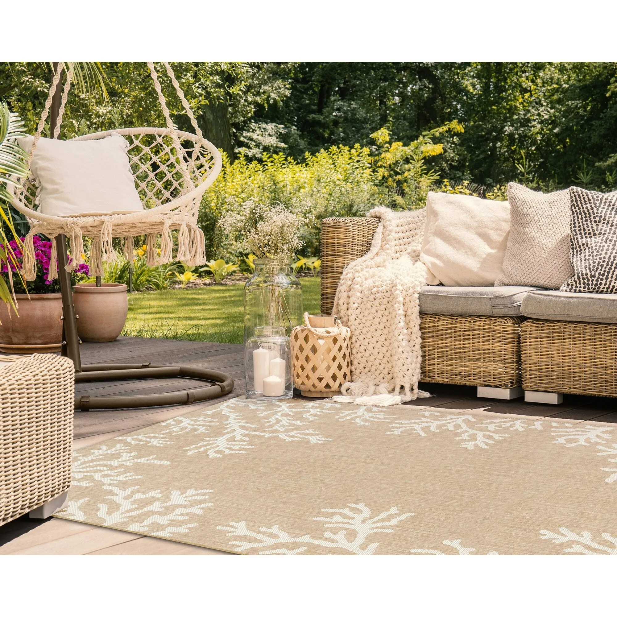 Liora Manne Carmel Coral Border Indoor/Outdoor Area Rug